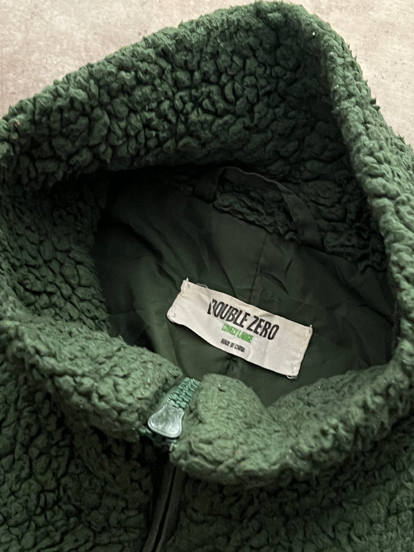 GREEN SWEATER BOXY FIT. (S/M)