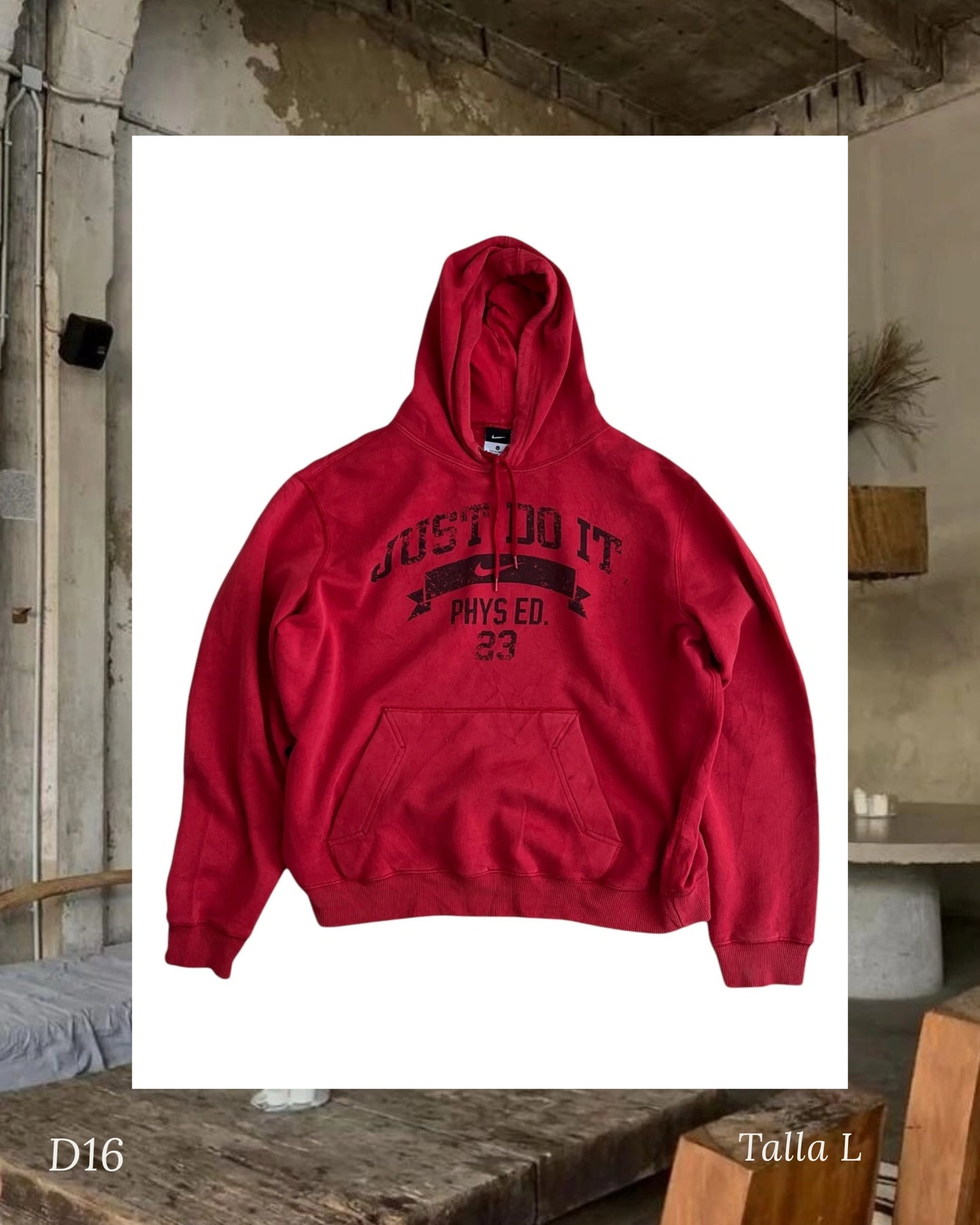 Nike Hoodie (L)