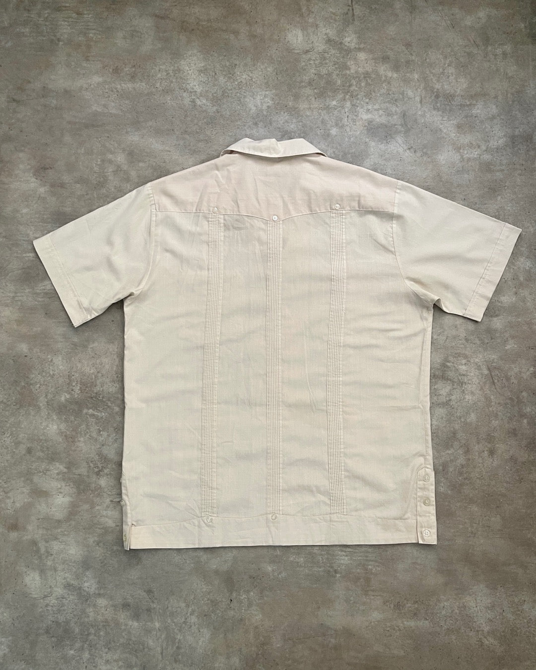 CLASS ONE GUAYABERA SHIRT (M)