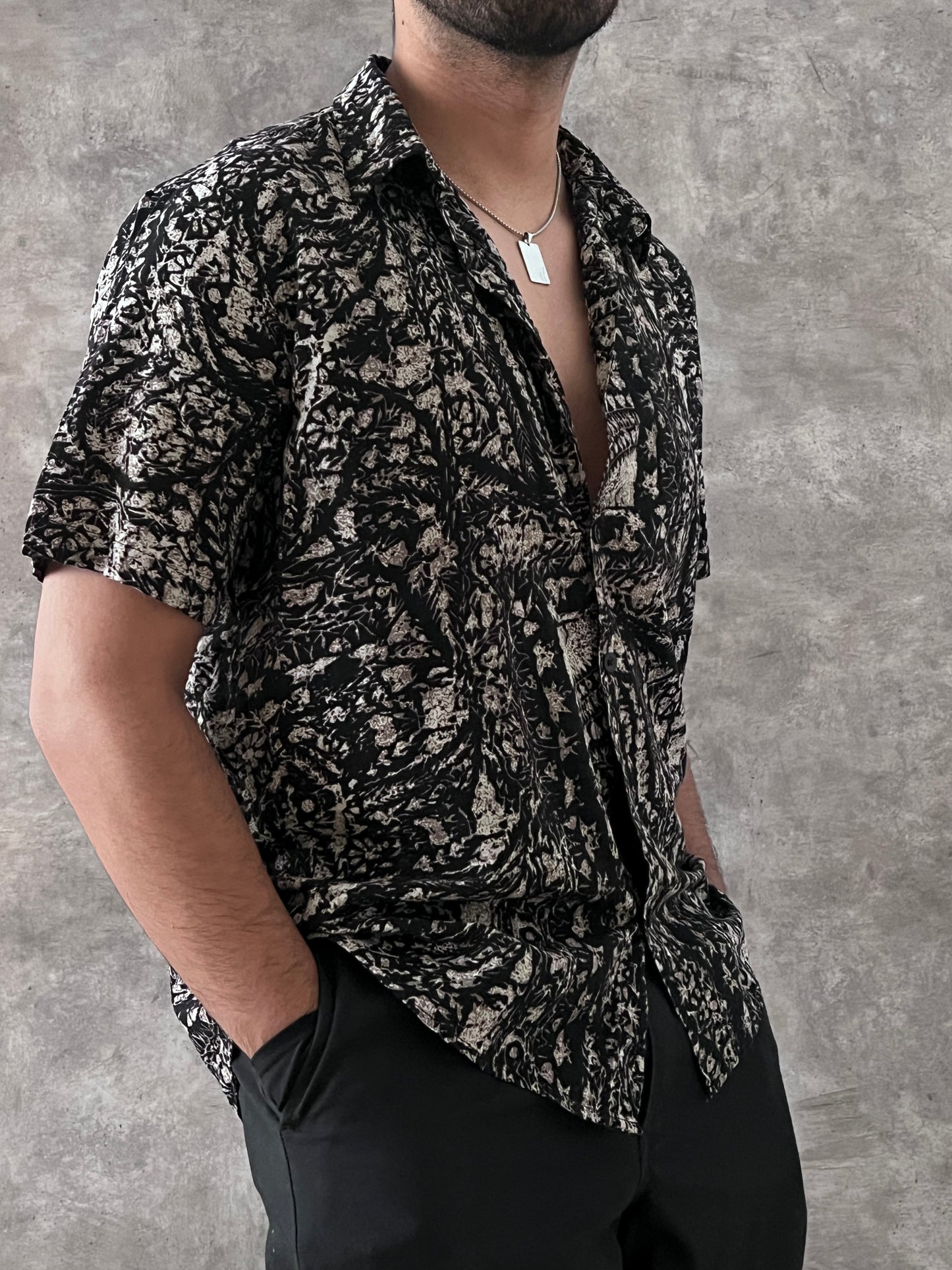 PATTERN SHIRT (L)