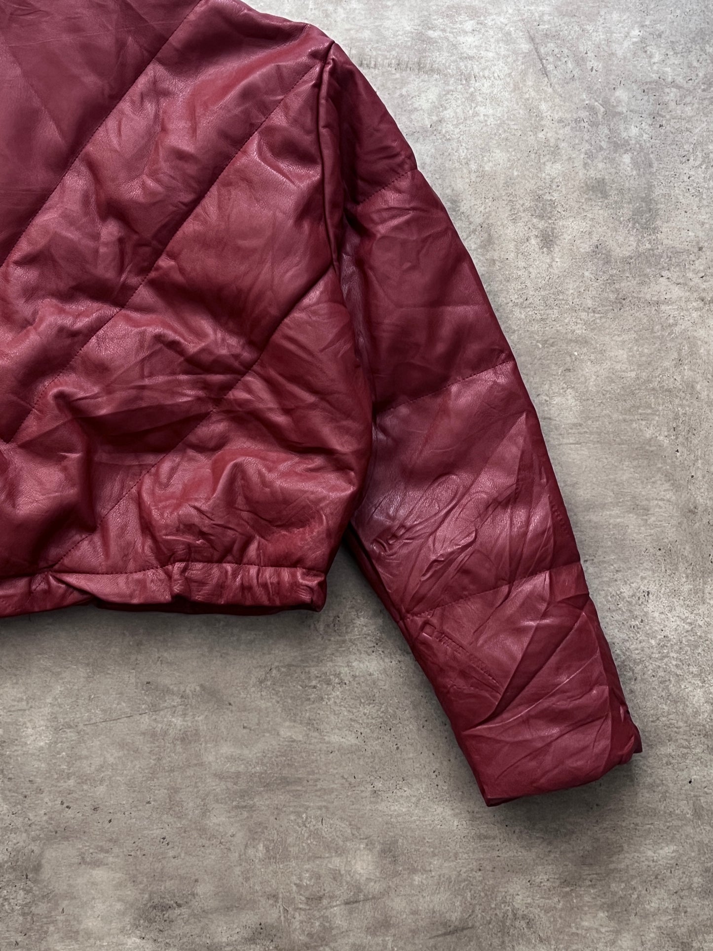 TOP RED LEATHER JACKET (L)