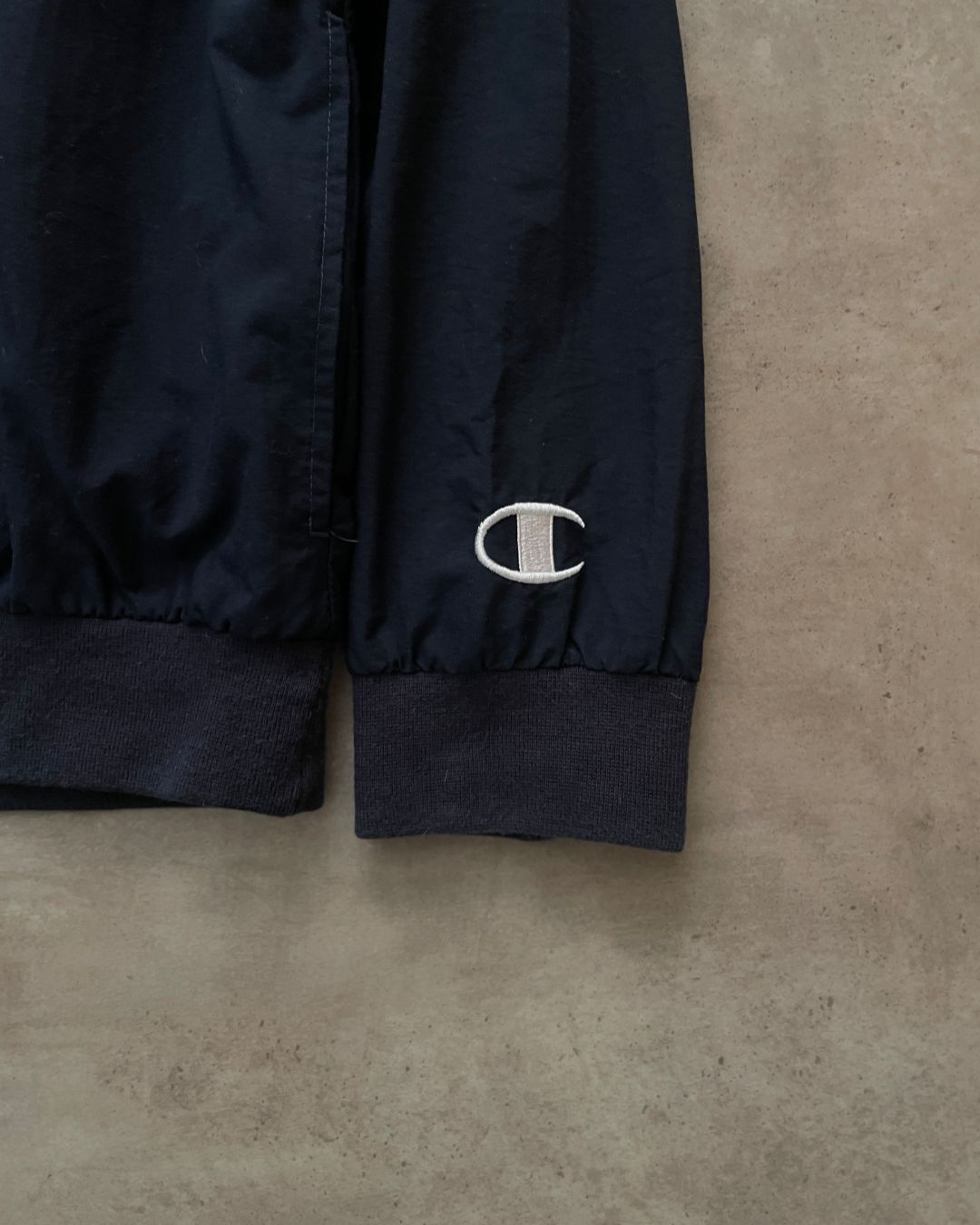 ROMPEVIENTOS CHAMPION (M)