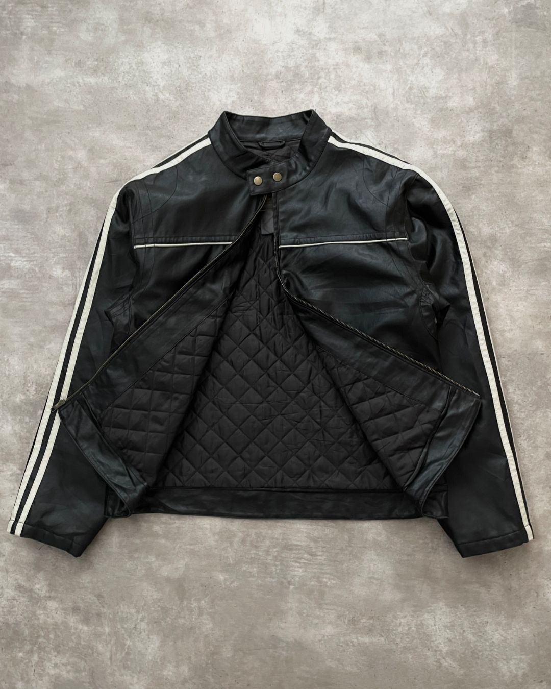 FAUX LEATHER JACKET (L)