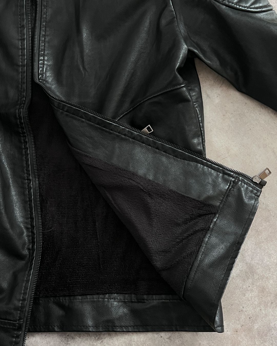 RACER FAUX LEATHER JACKET (M)