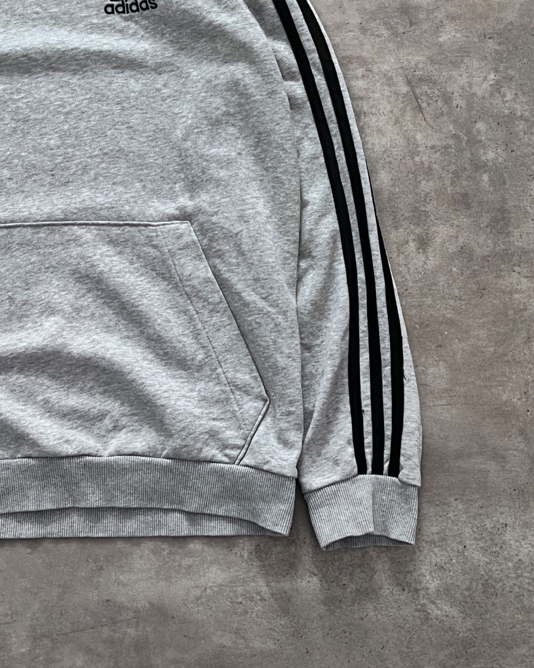 ADIDAS SWEATER GREY (M)
