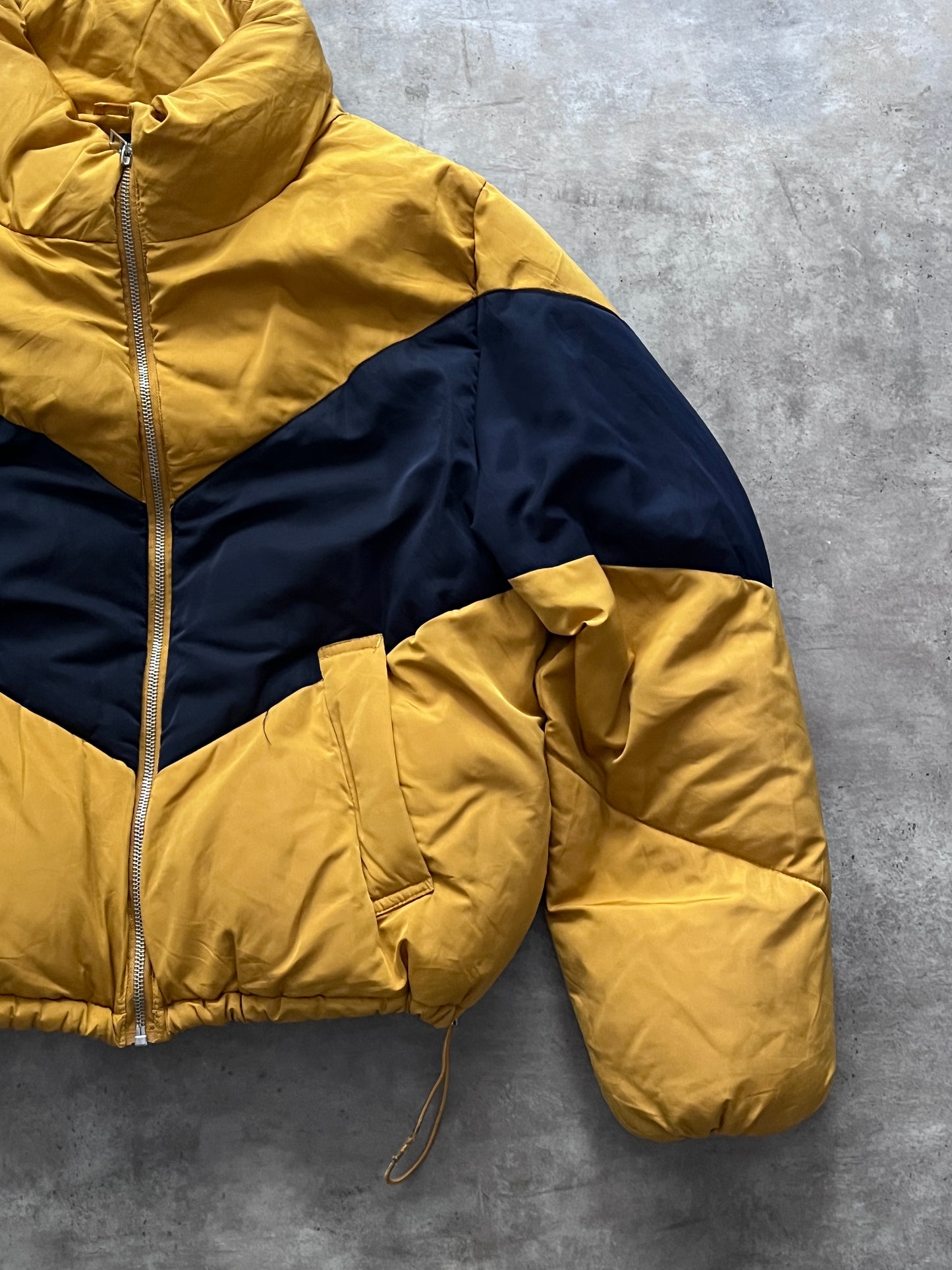 PUFFER V JACKET (S)