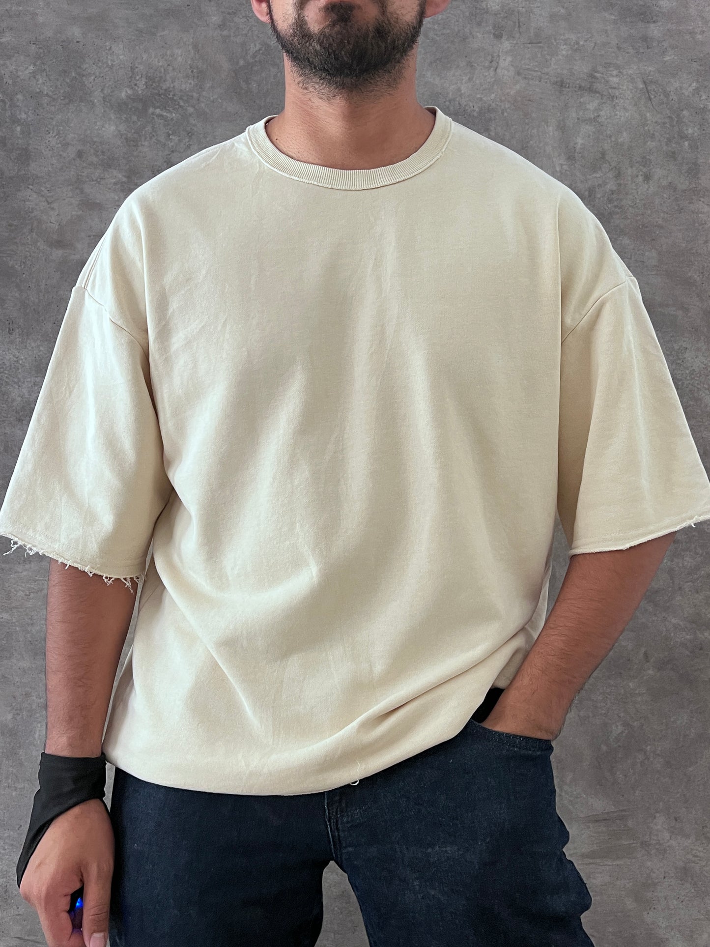 TEE CREAM OVERSIZE (L)