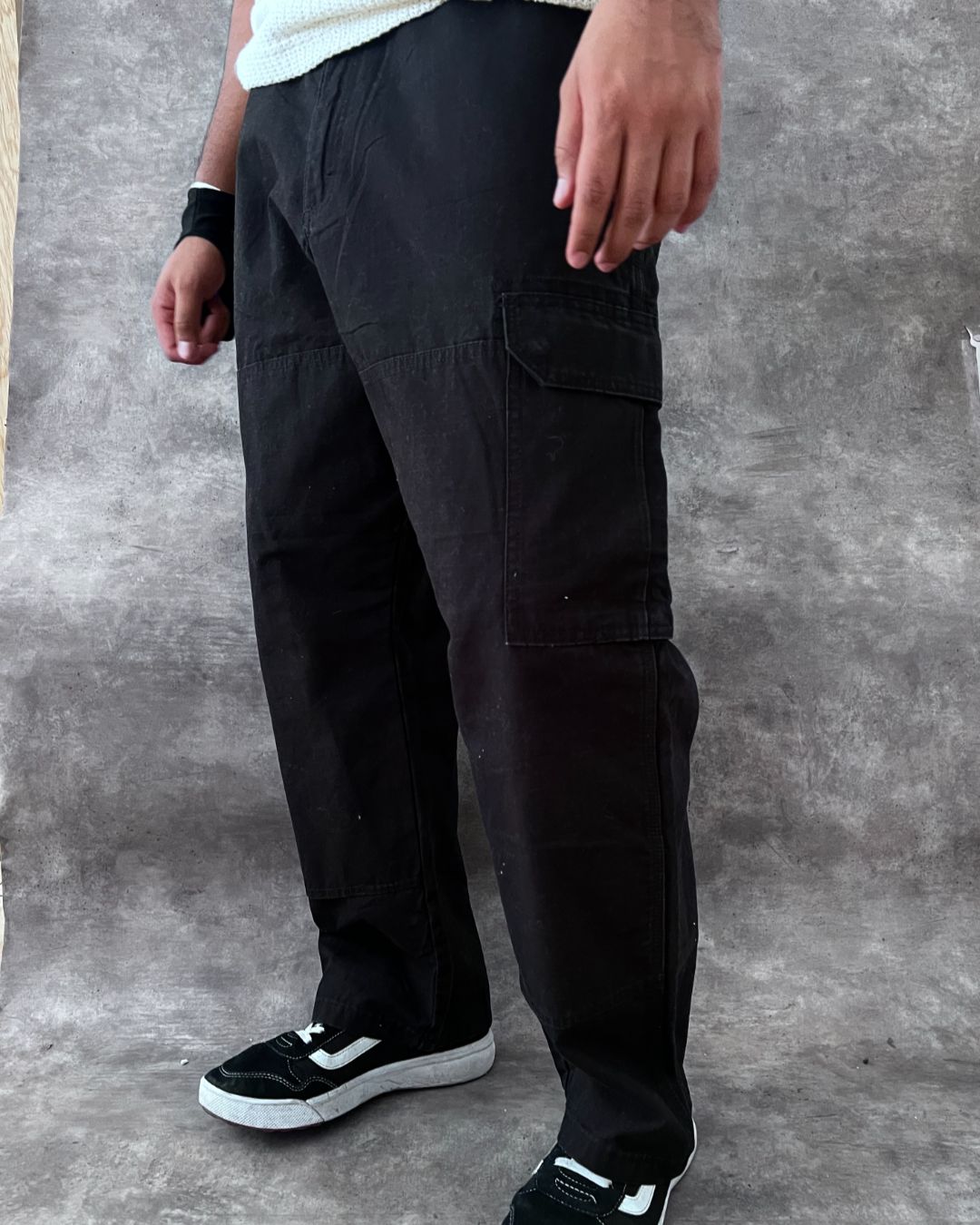 WRANGLER CARPENTER BLACK (40x30)