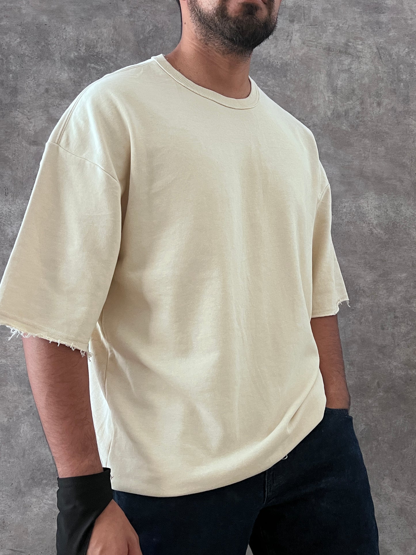 TEE CREAM OVERSIZE (L)