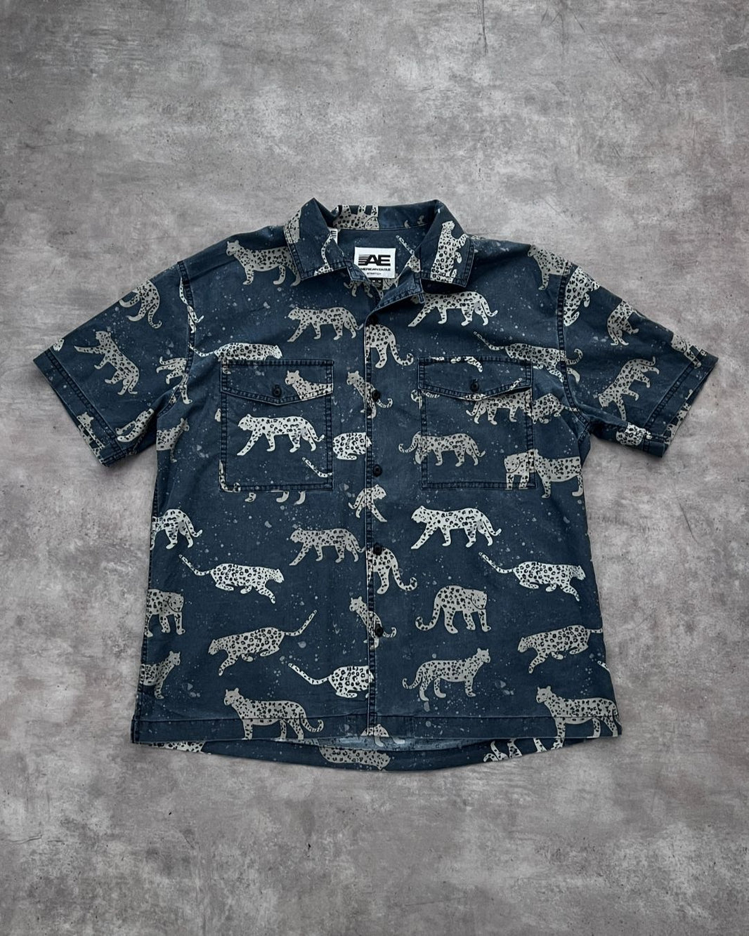 CAMISA AMERICAN EAGLE LEOPARD PRINT (M)