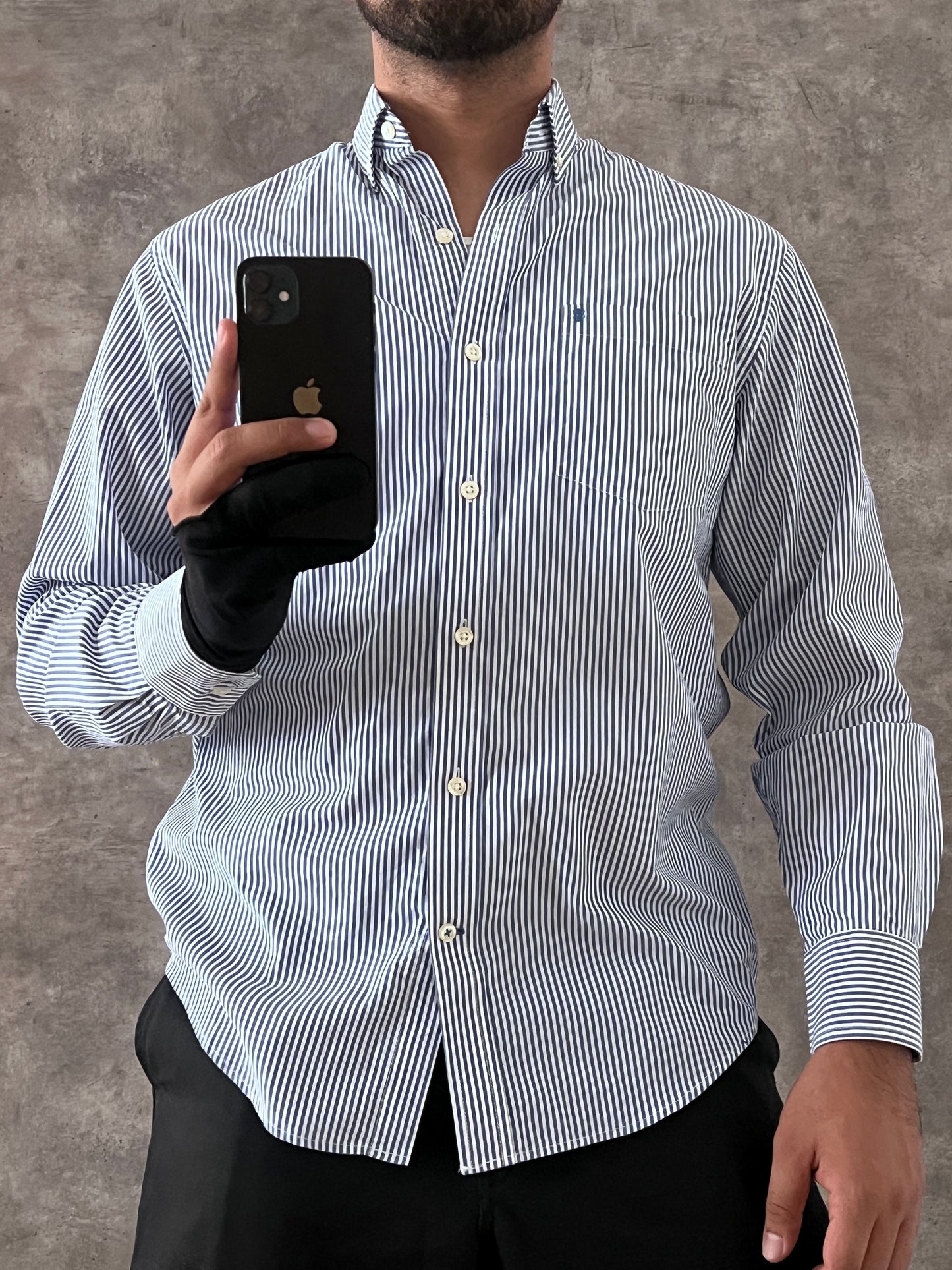 IZOD STRIPED SHIRT (S/M)