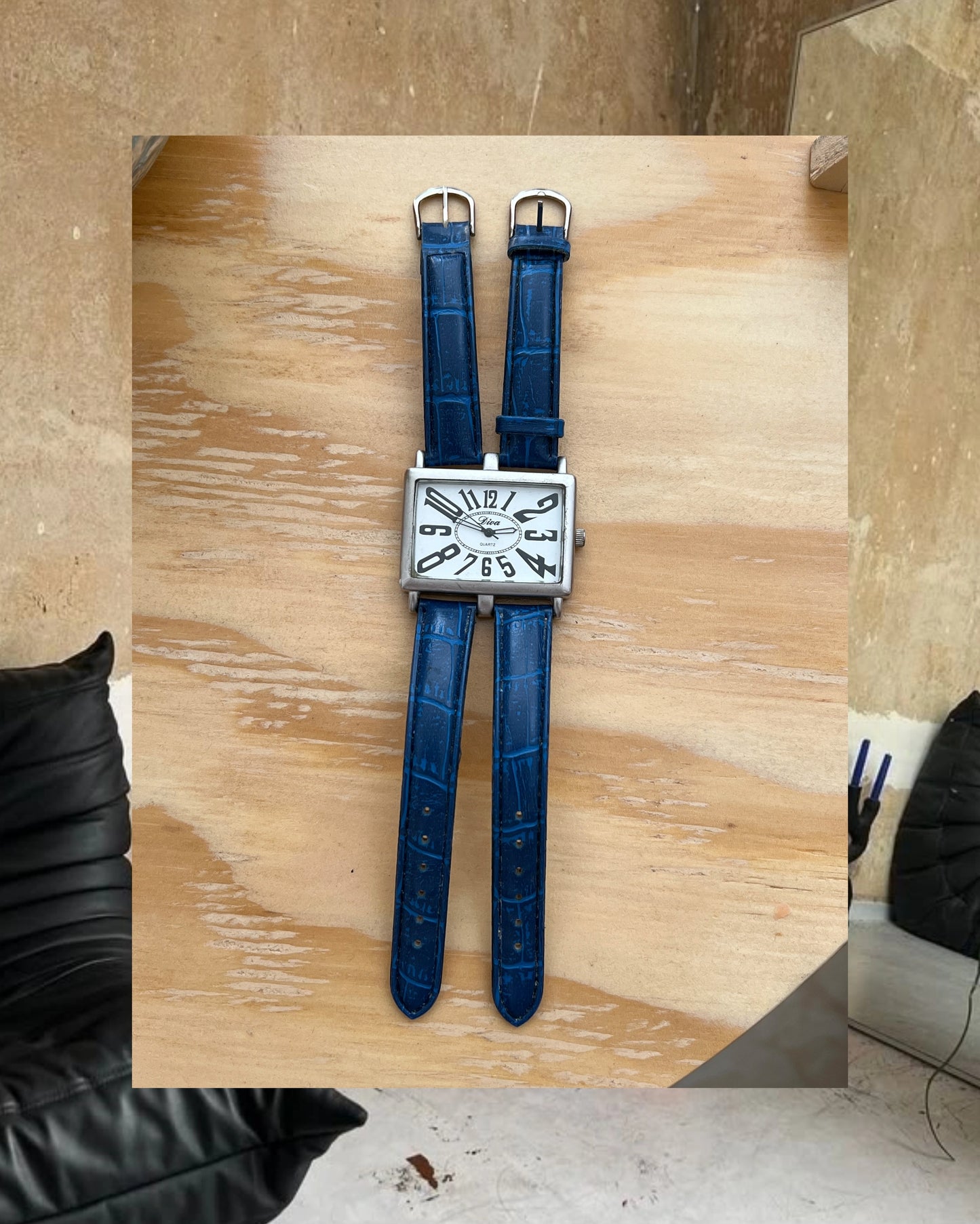 Japan watch (S/M)