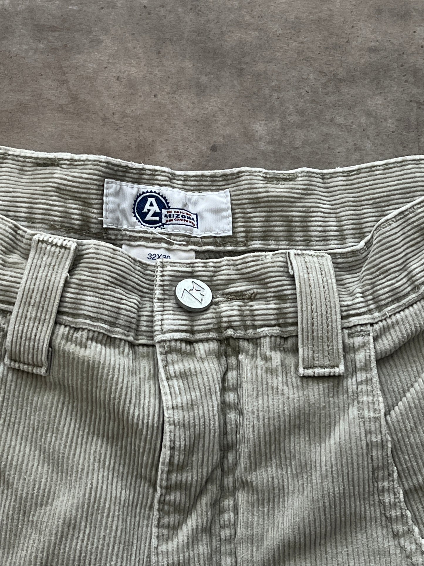 CARGO PANTS. (32X30)