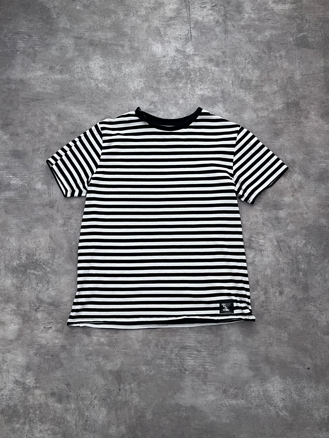 TEE STRIPED BLACK/WHITE (M)