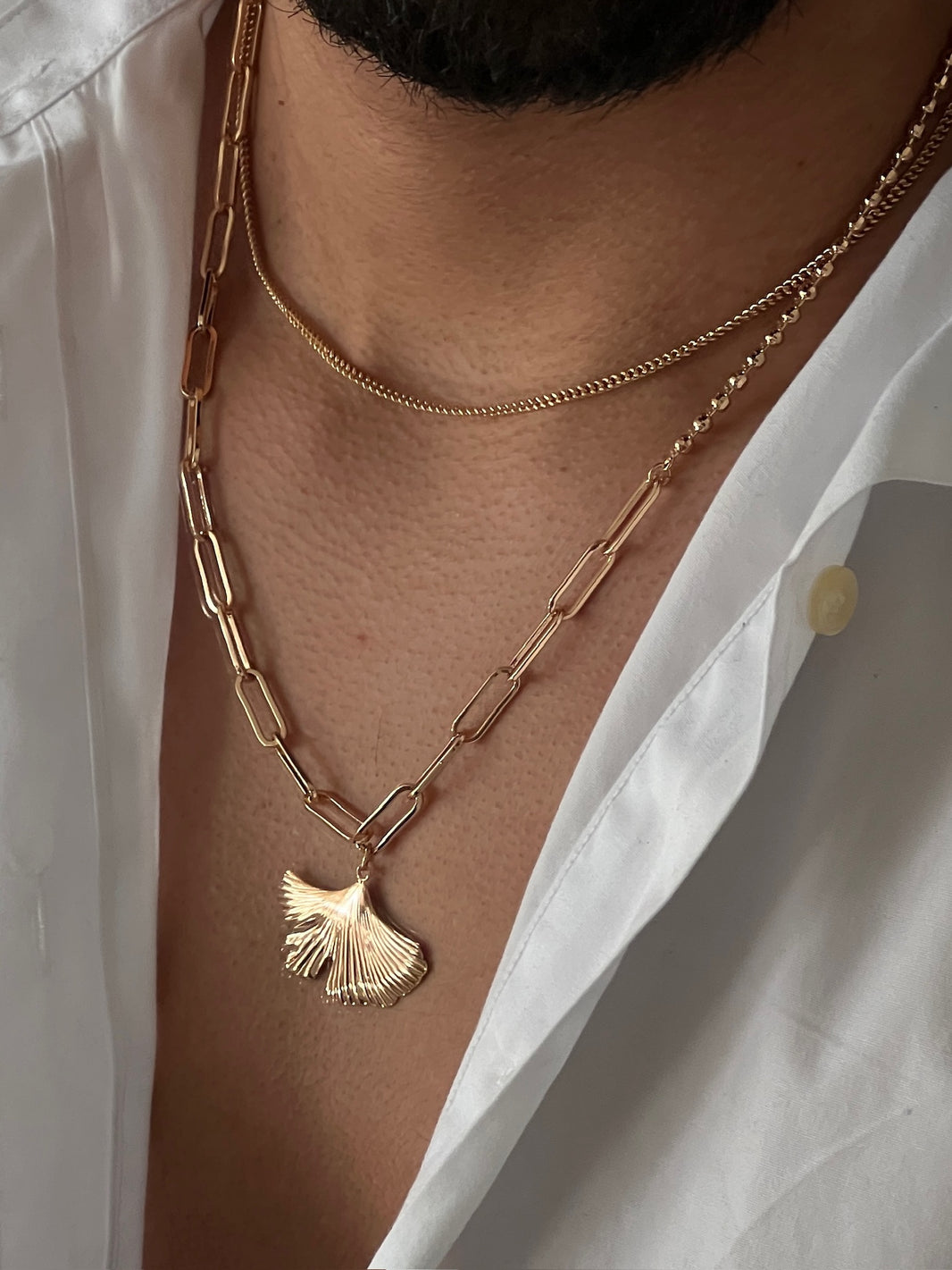 GOLD SEA NECKLACE