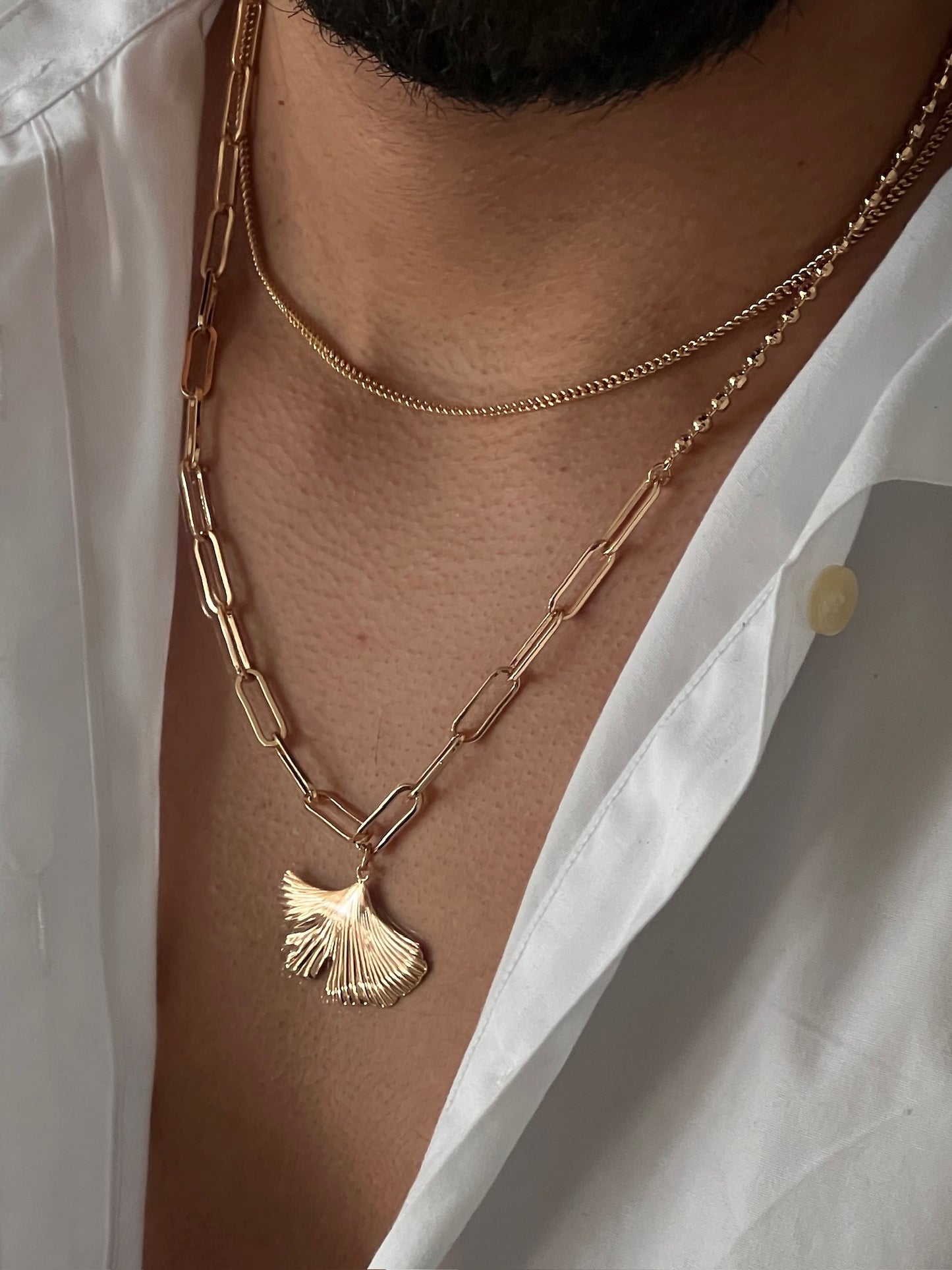 GOLD SEA NECKLACE