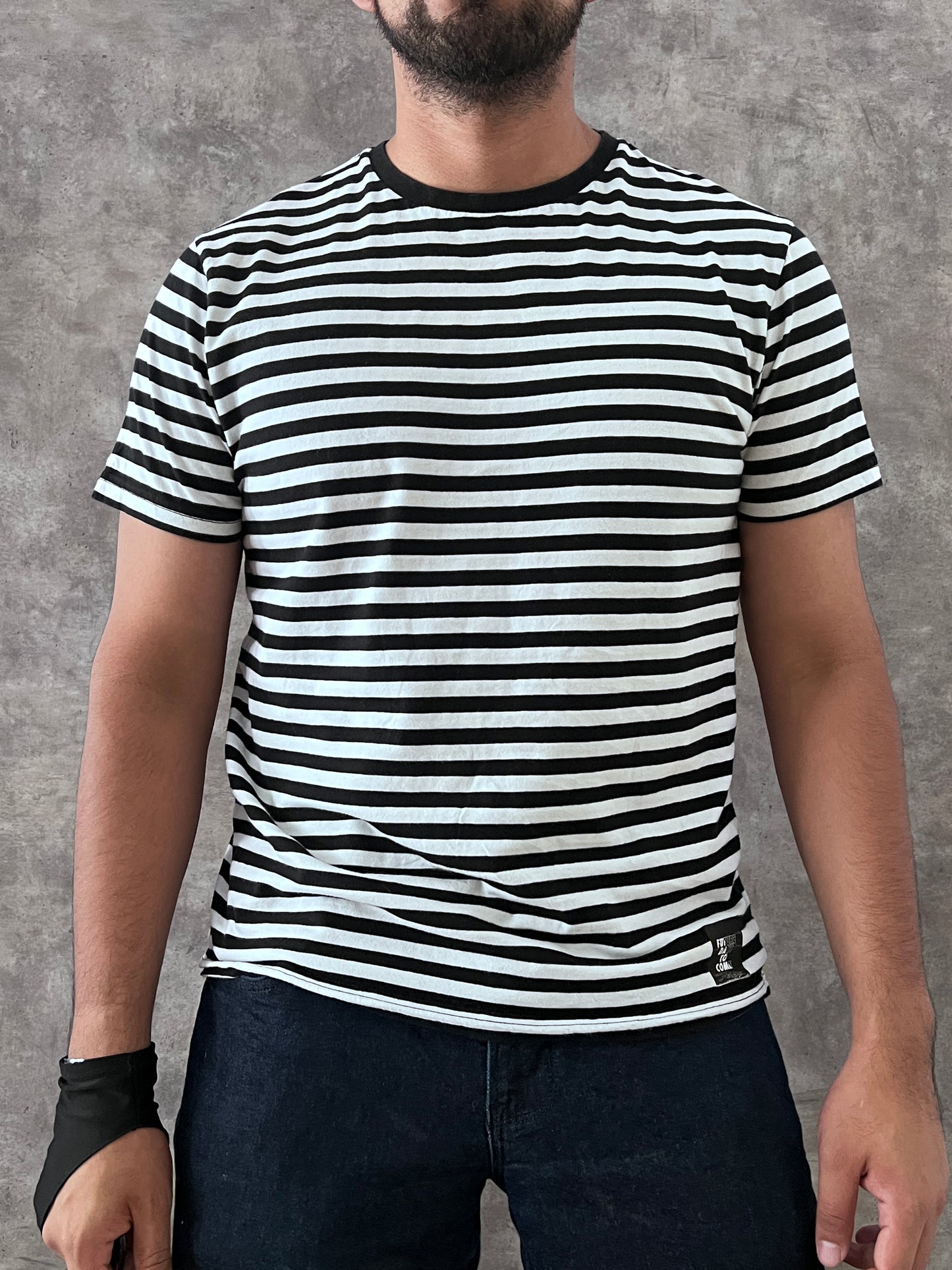 TEE STRIPED BLACK/WHITE (M)
