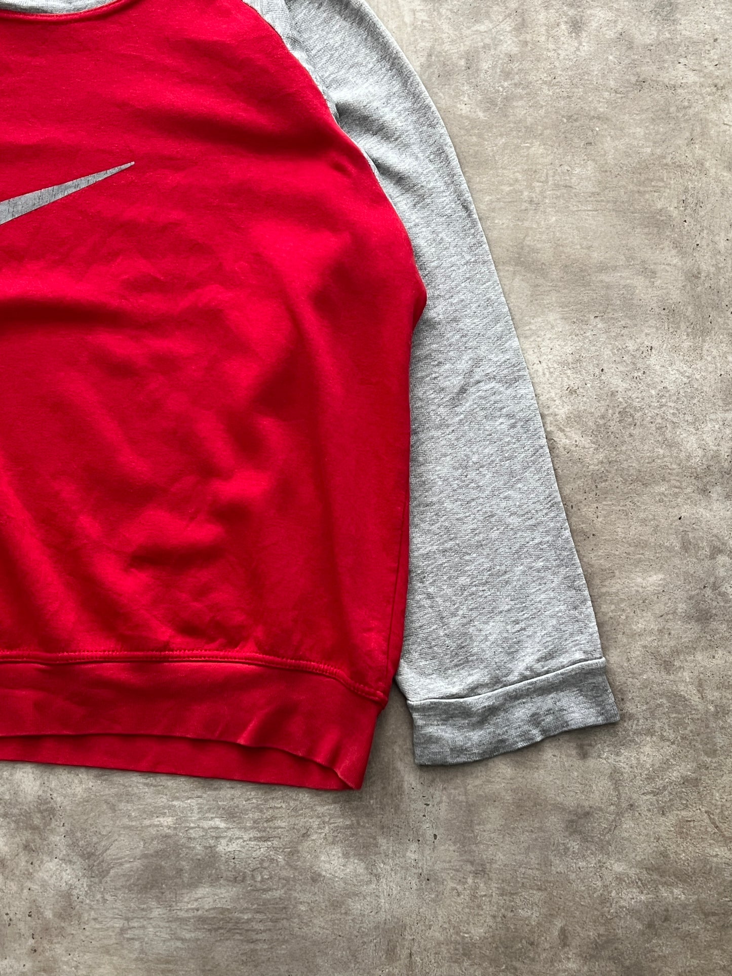 VINTAGE NIKE SWEATER (XL)