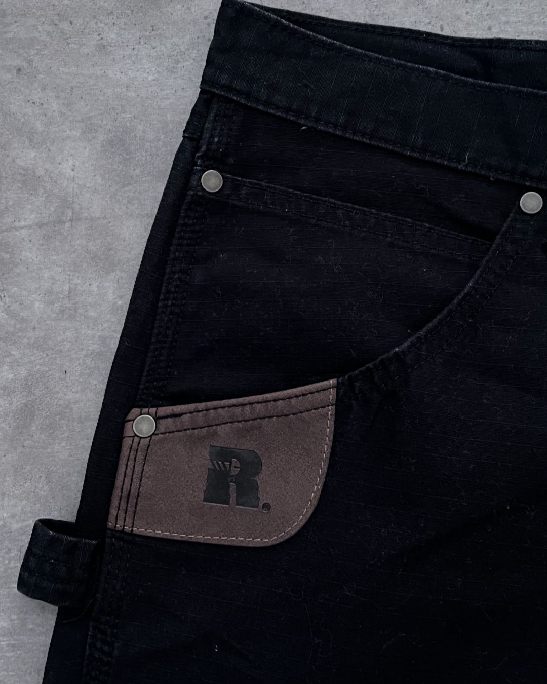 WRANGLER CARPENTER BLACK (40x30)