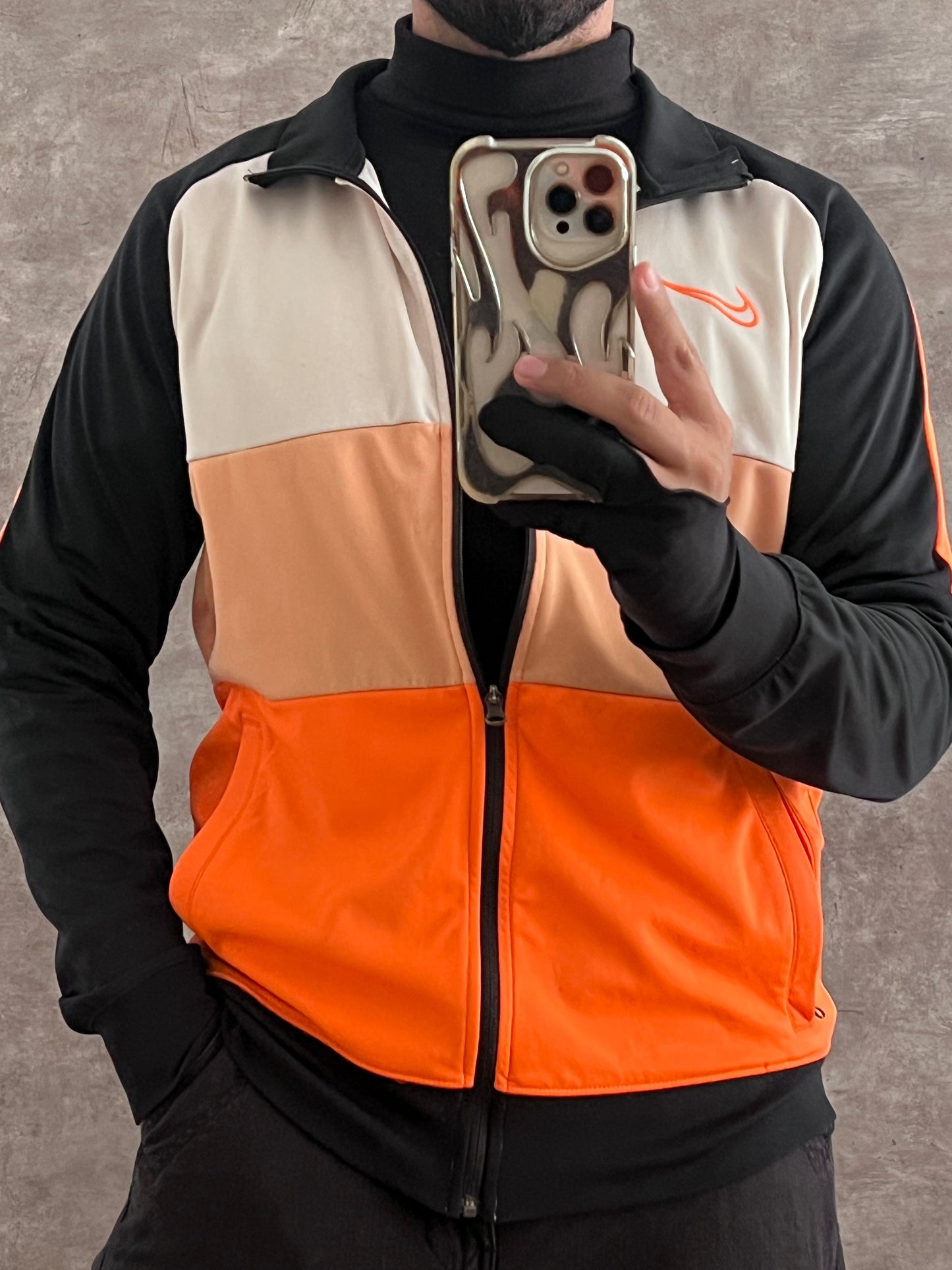 NIKE SWEATER (L)