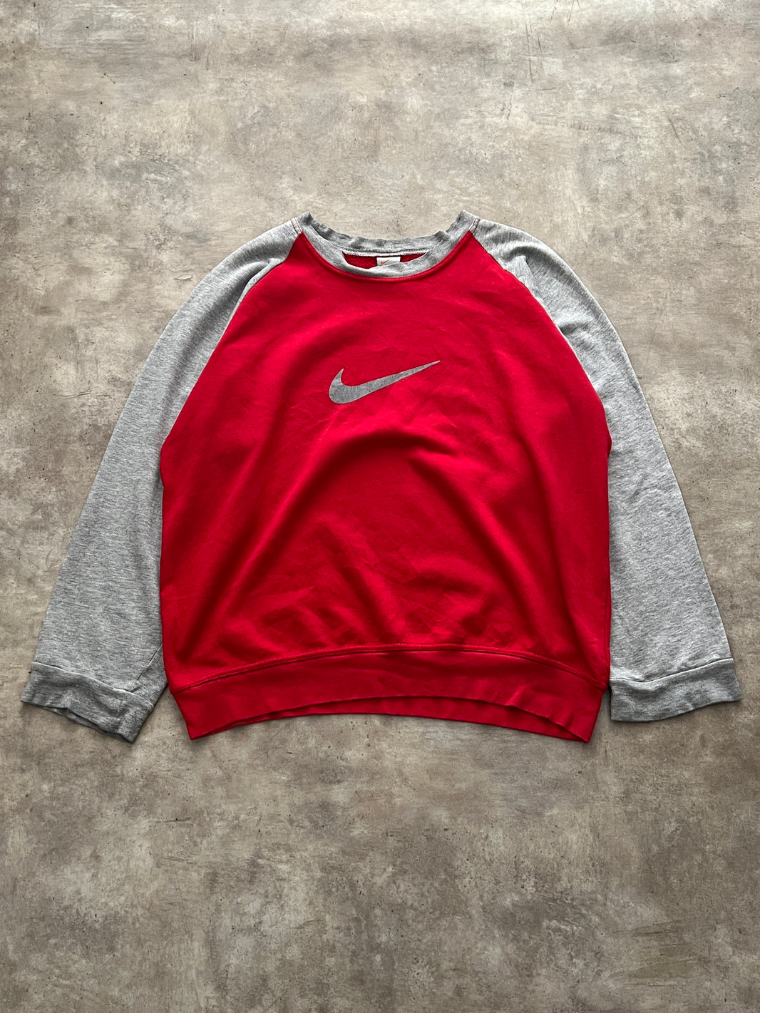 VINTAGE NIKE SWEATER (XL)