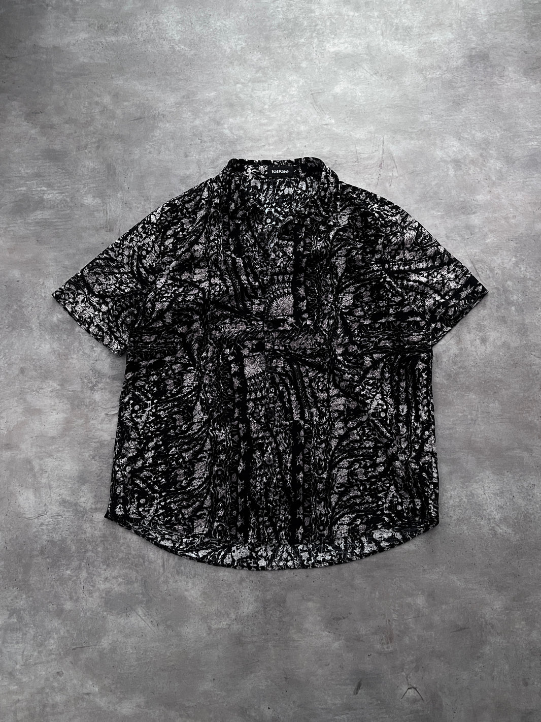 PATTERN SHIRT (L)