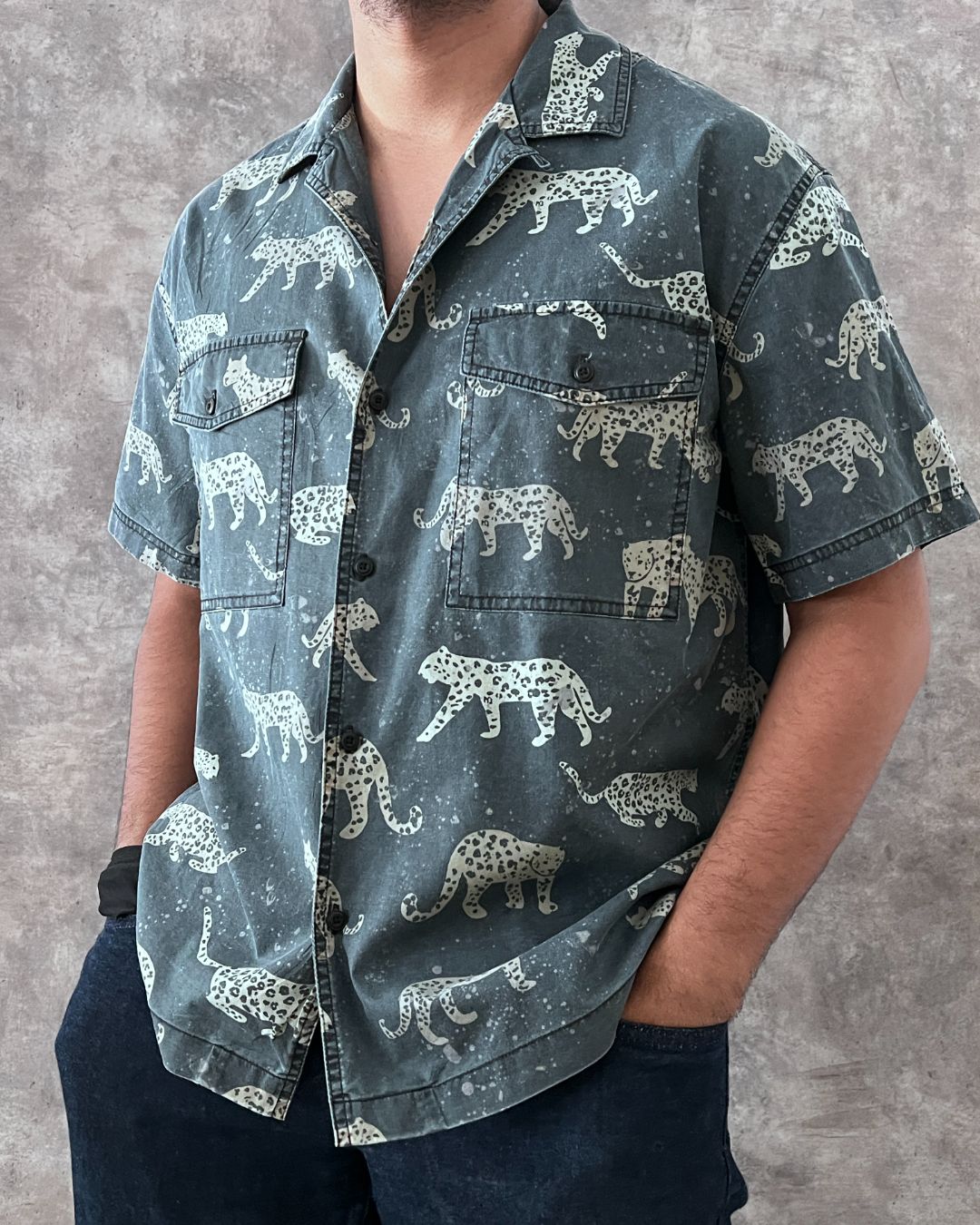 CAMISA AMERICAN EAGLE LEOPARD PRINT (M)