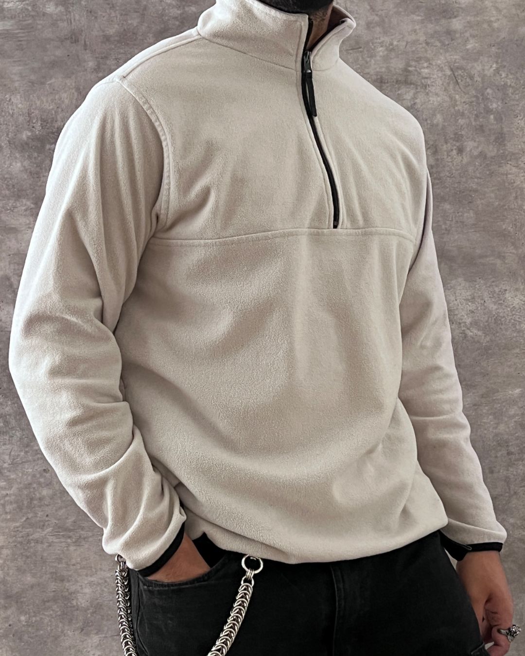 GREY SWEATER (M)