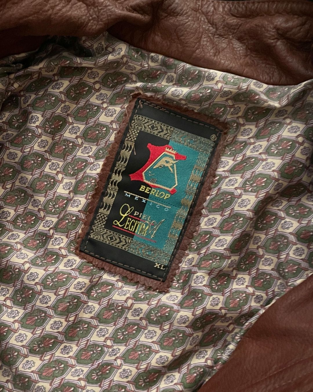 LEATHER JACKET (XL)