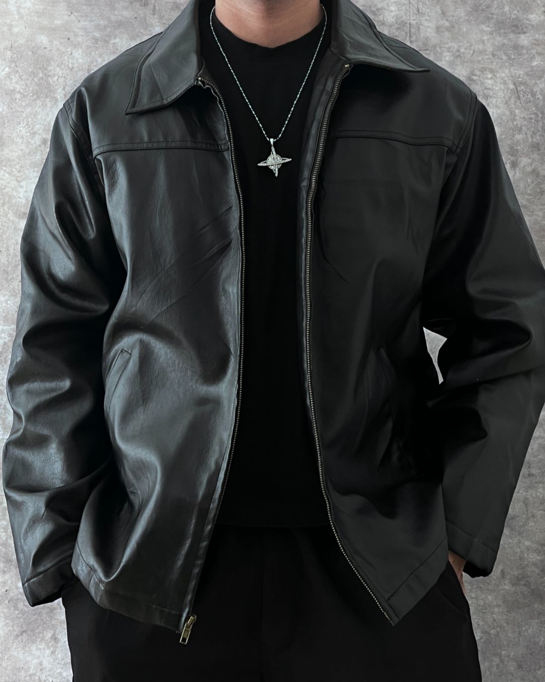 LEATHER BLACK JACKET (XL)