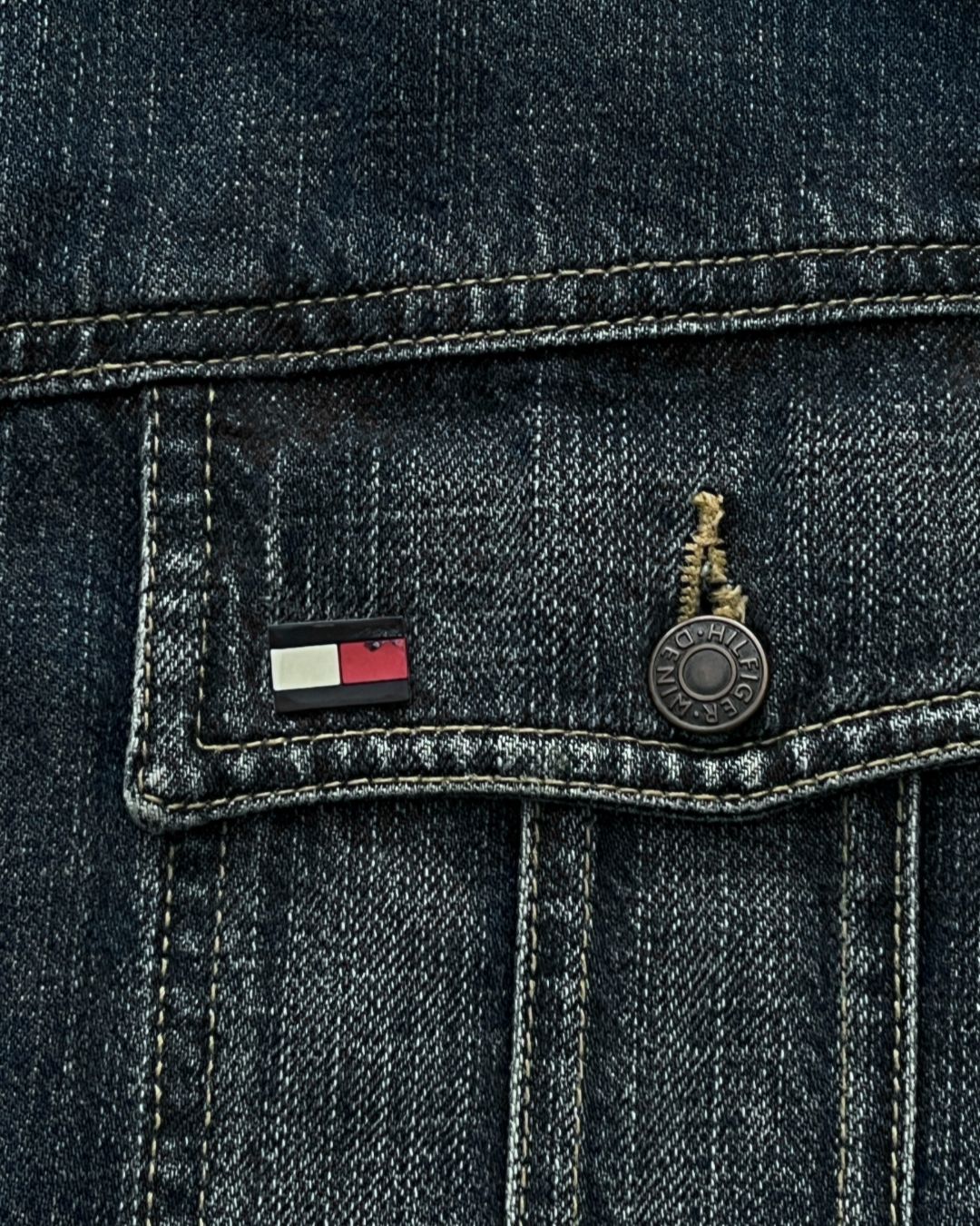 TOMMY H DENIM JACKET (L)