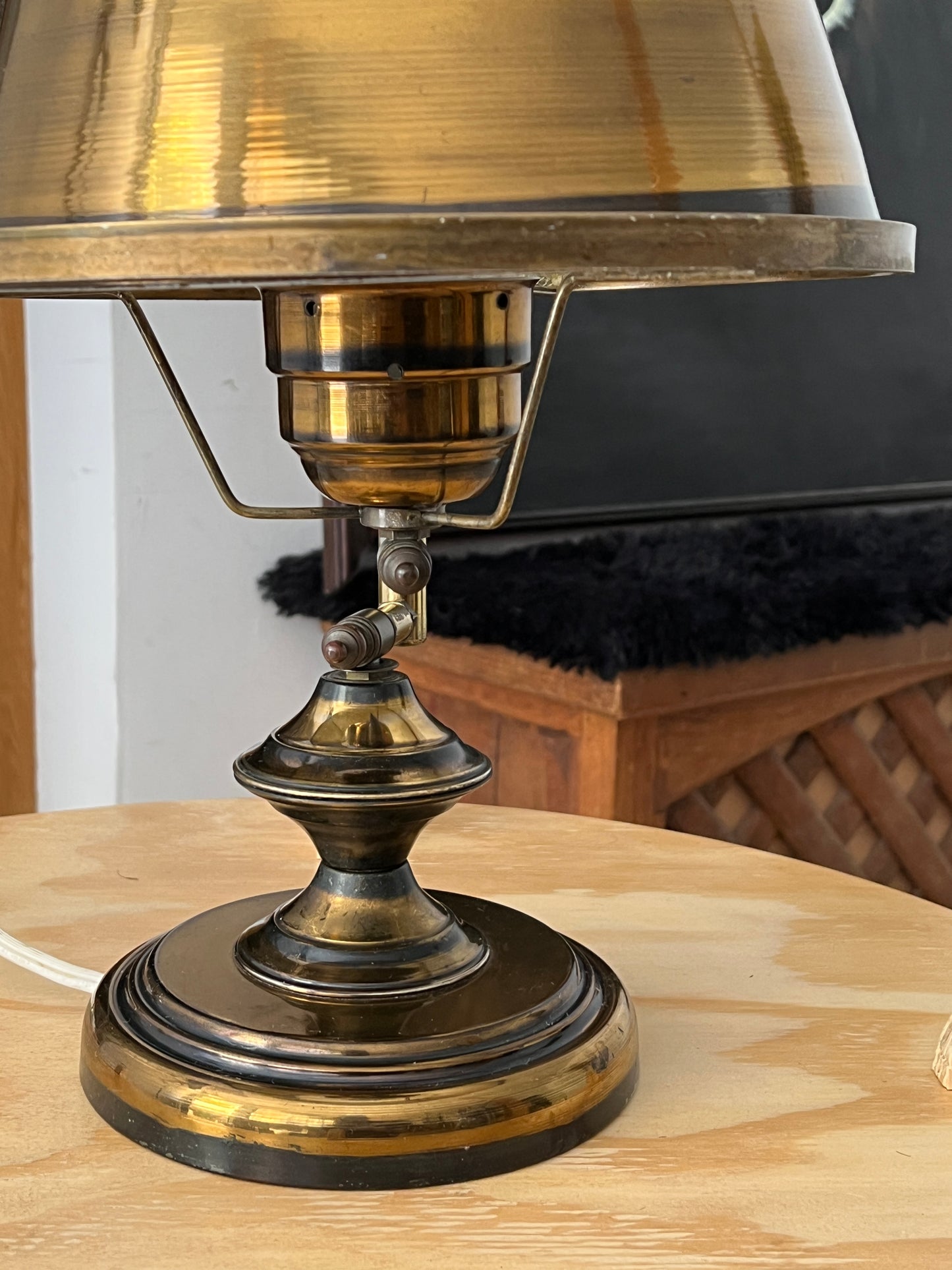 MID CENTURY LAMP