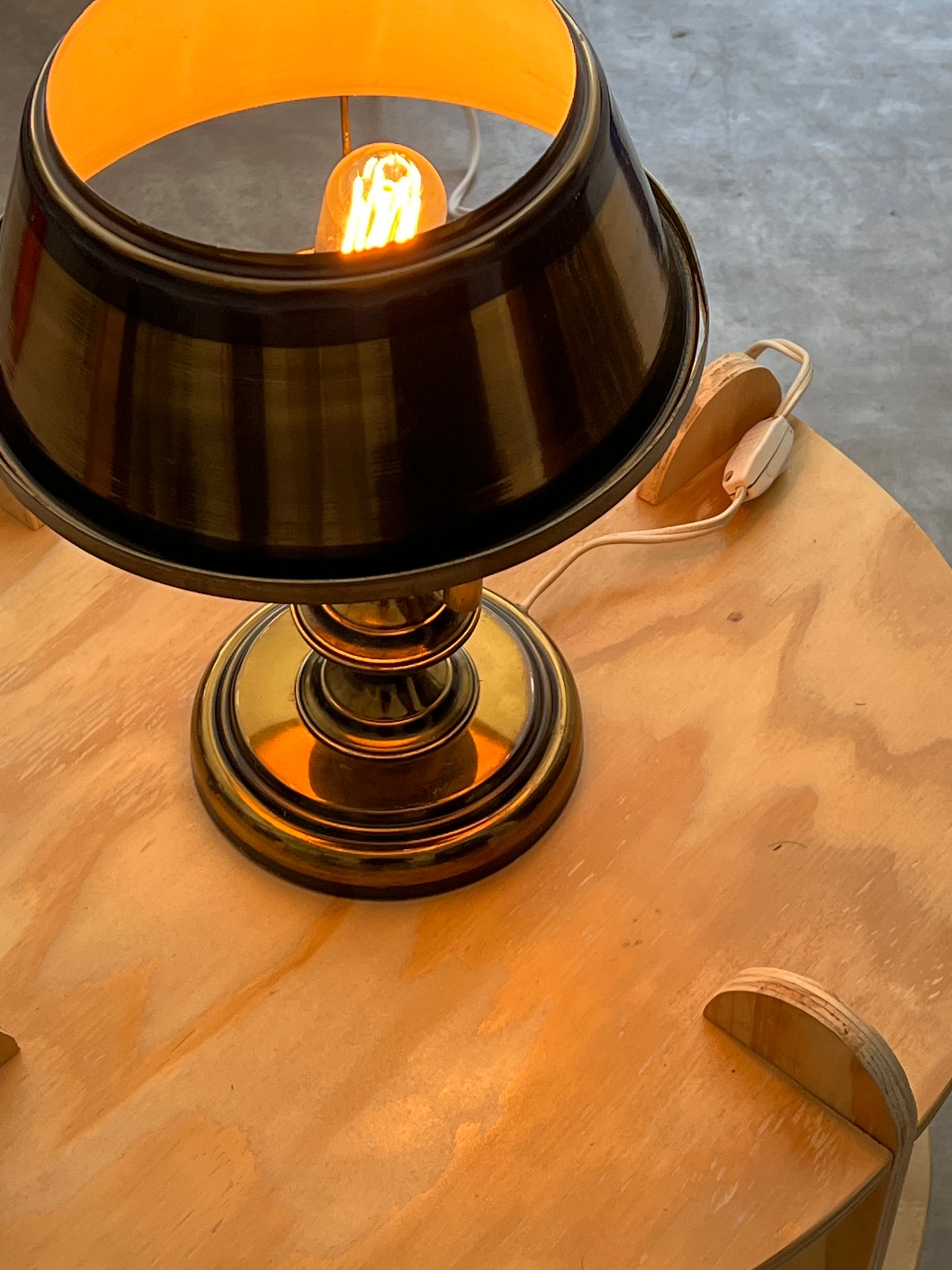 MID CENTURY LAMP
