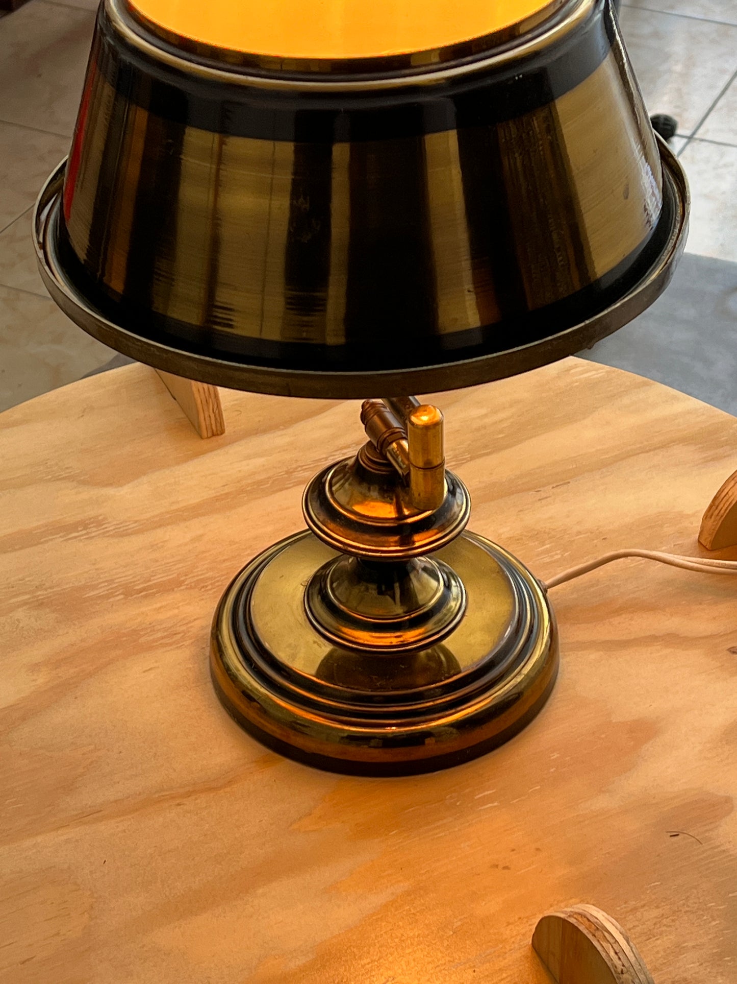 MID CENTURY LAMP