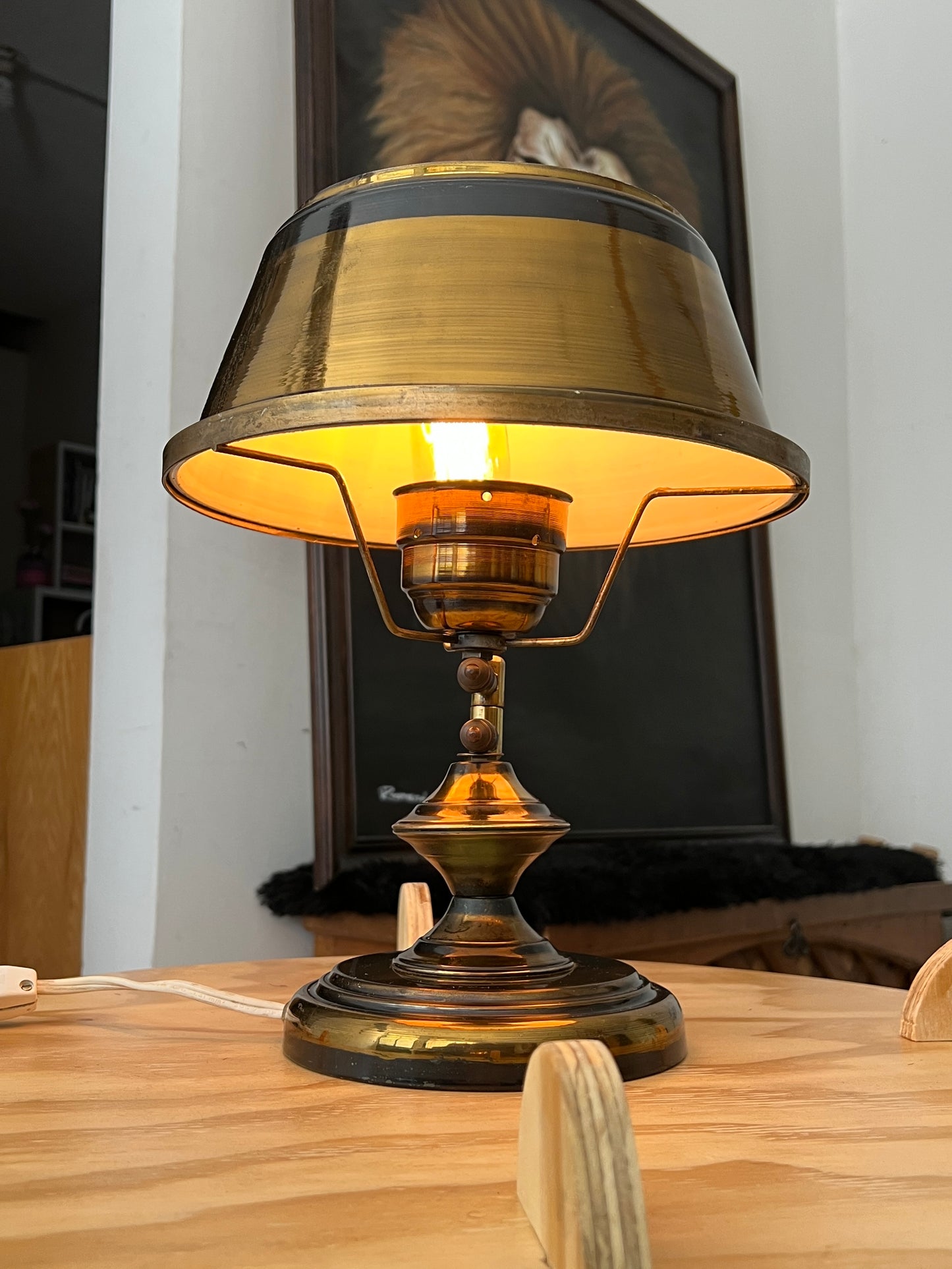 MID CENTURY LAMP