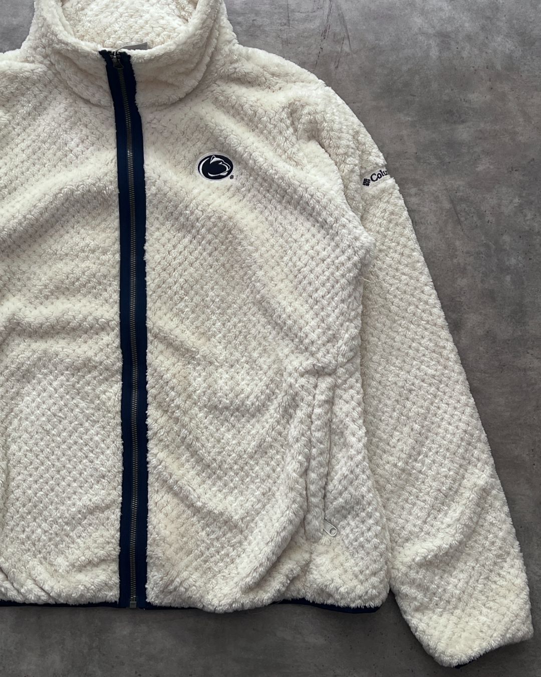 WHITE COLUMBIA (L)