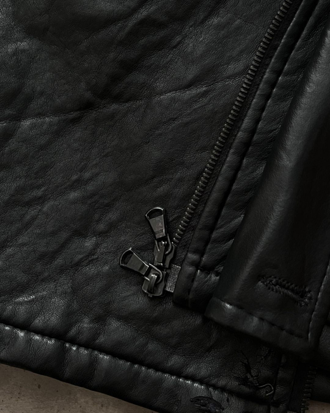 ITALIAN LEATHER JACKT (L)