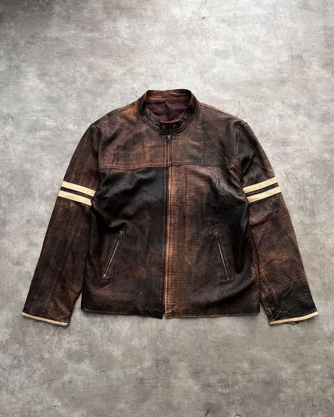 DISTRESSED LEATHER JACKET (L)
