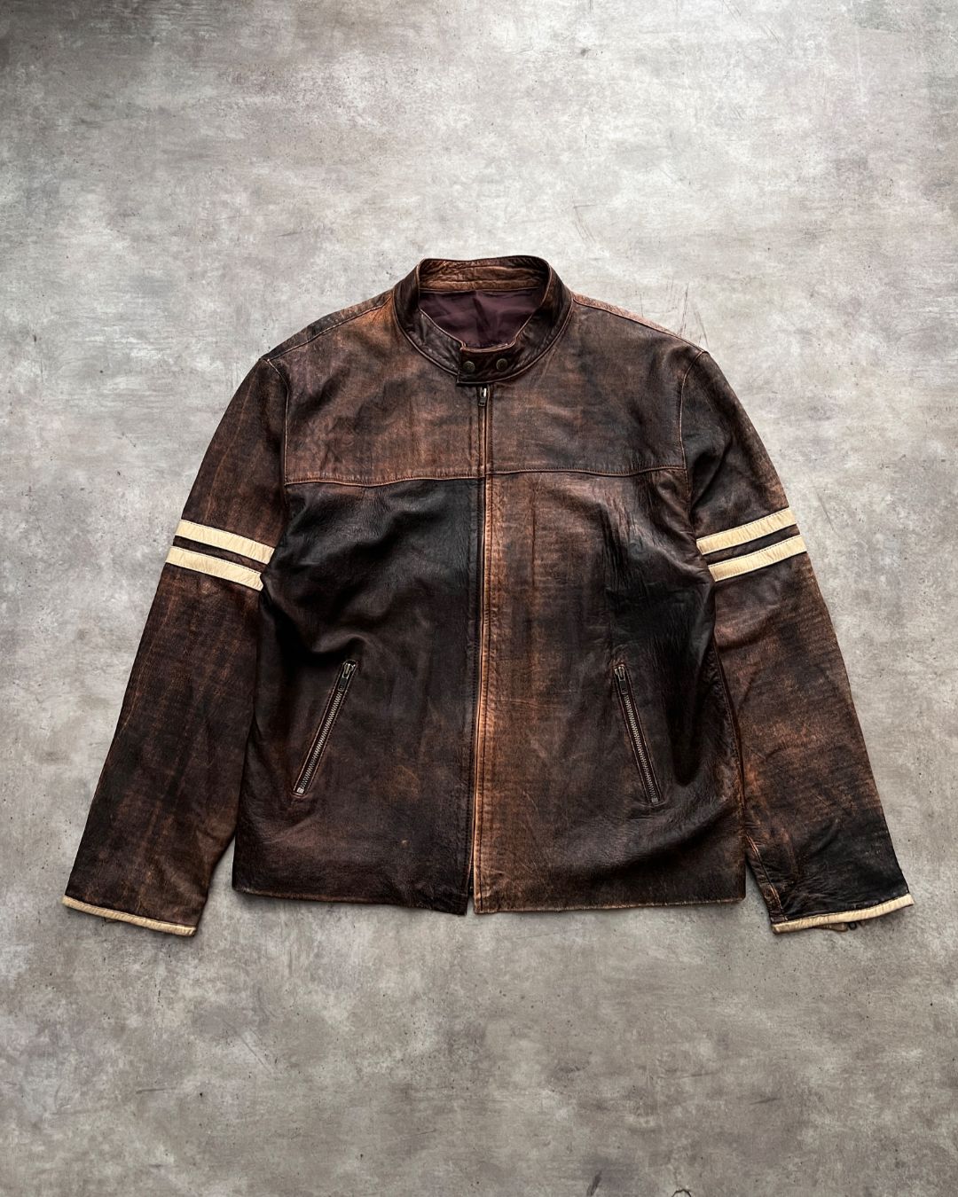 DISTRESSED LEATHER JACKET (L)