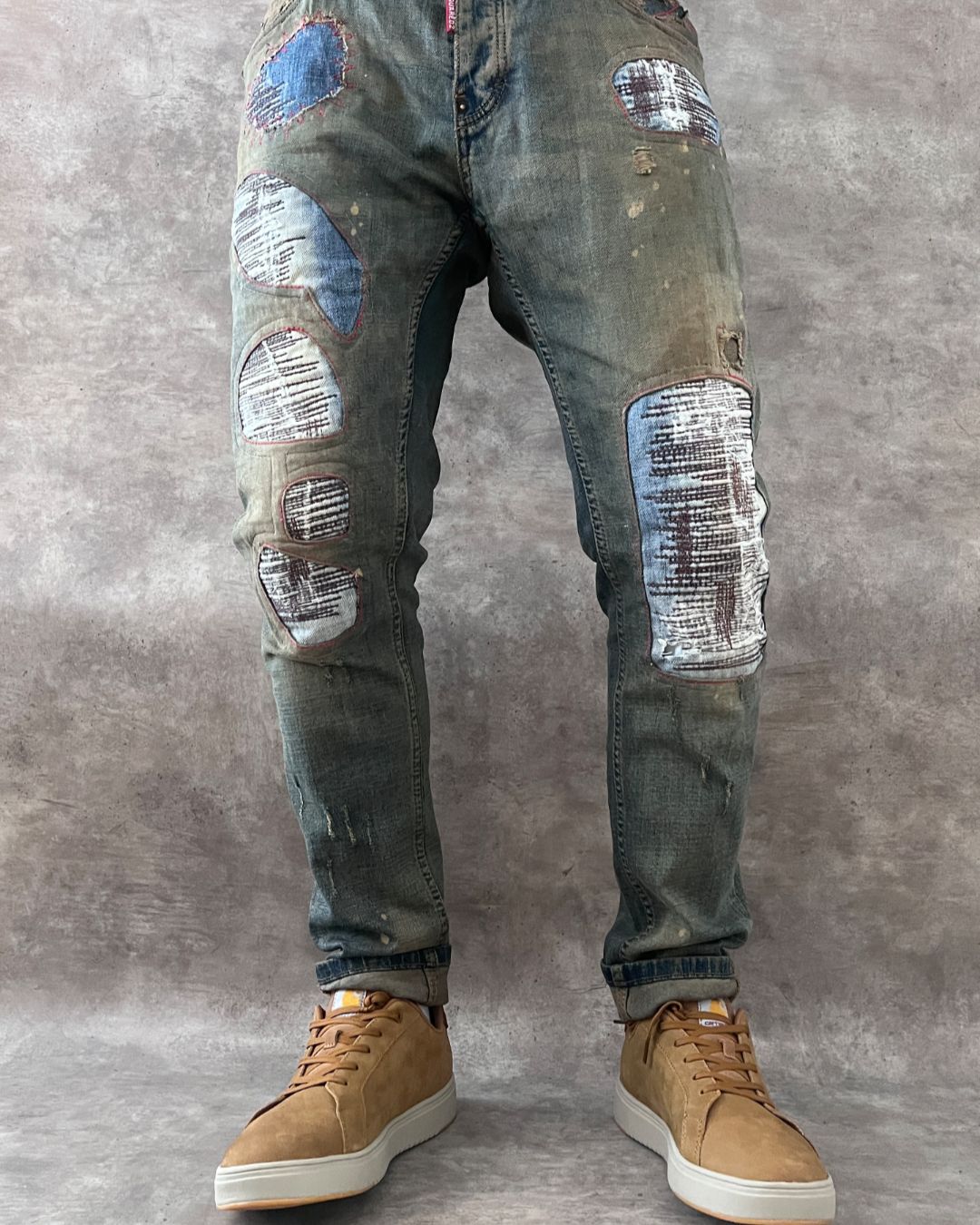 DSQUARED2 DISTRESSED JEANS (32)