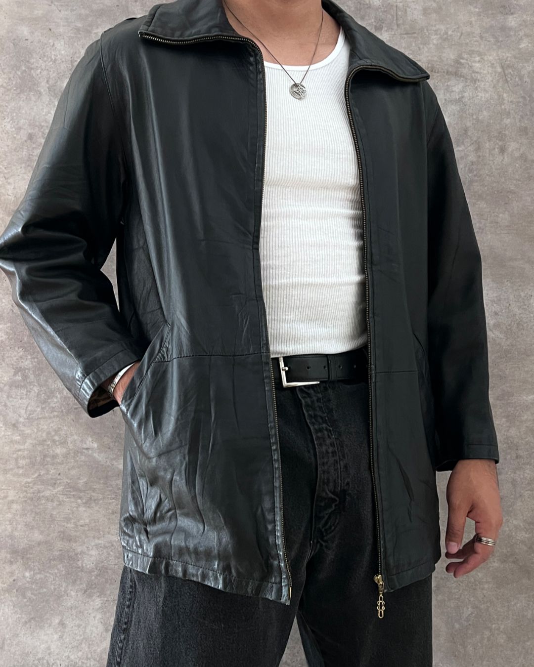 LEATHER COAT (S)