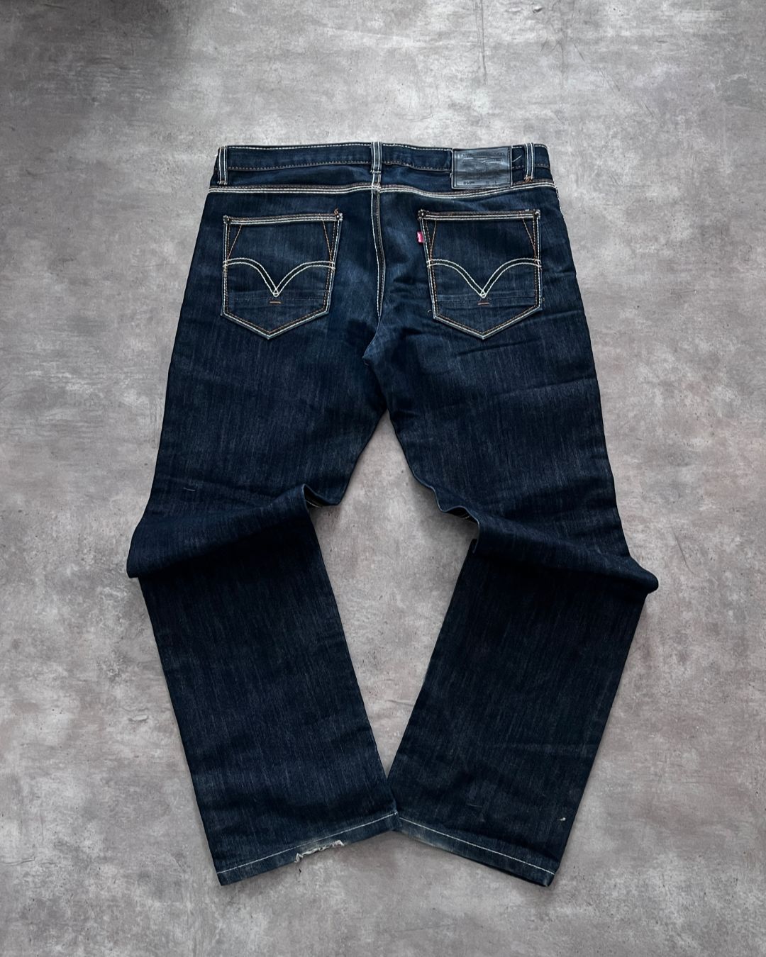 LEVIS DENIM JEANS (34)