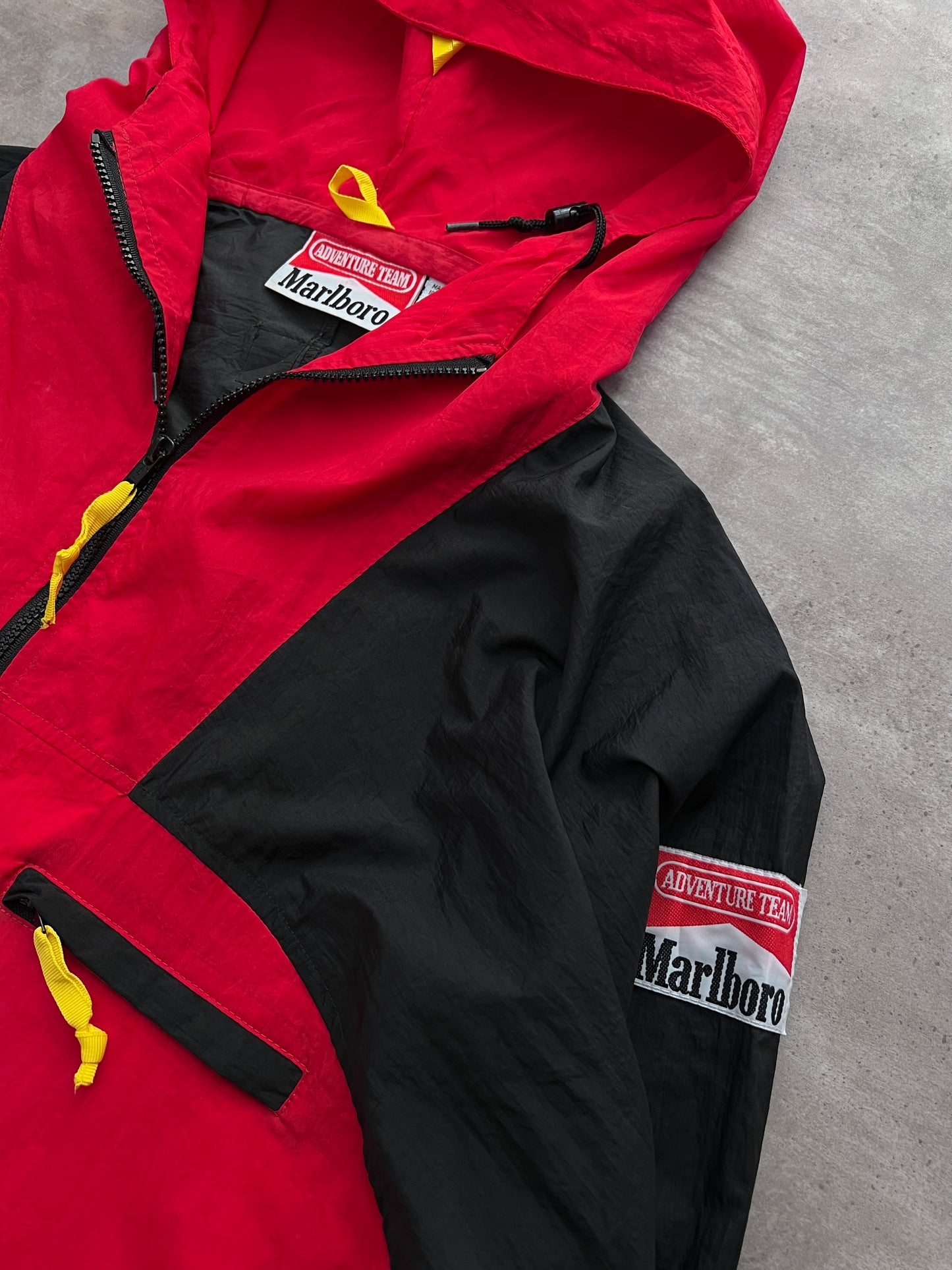 Marlboro Windbreaker (L)
