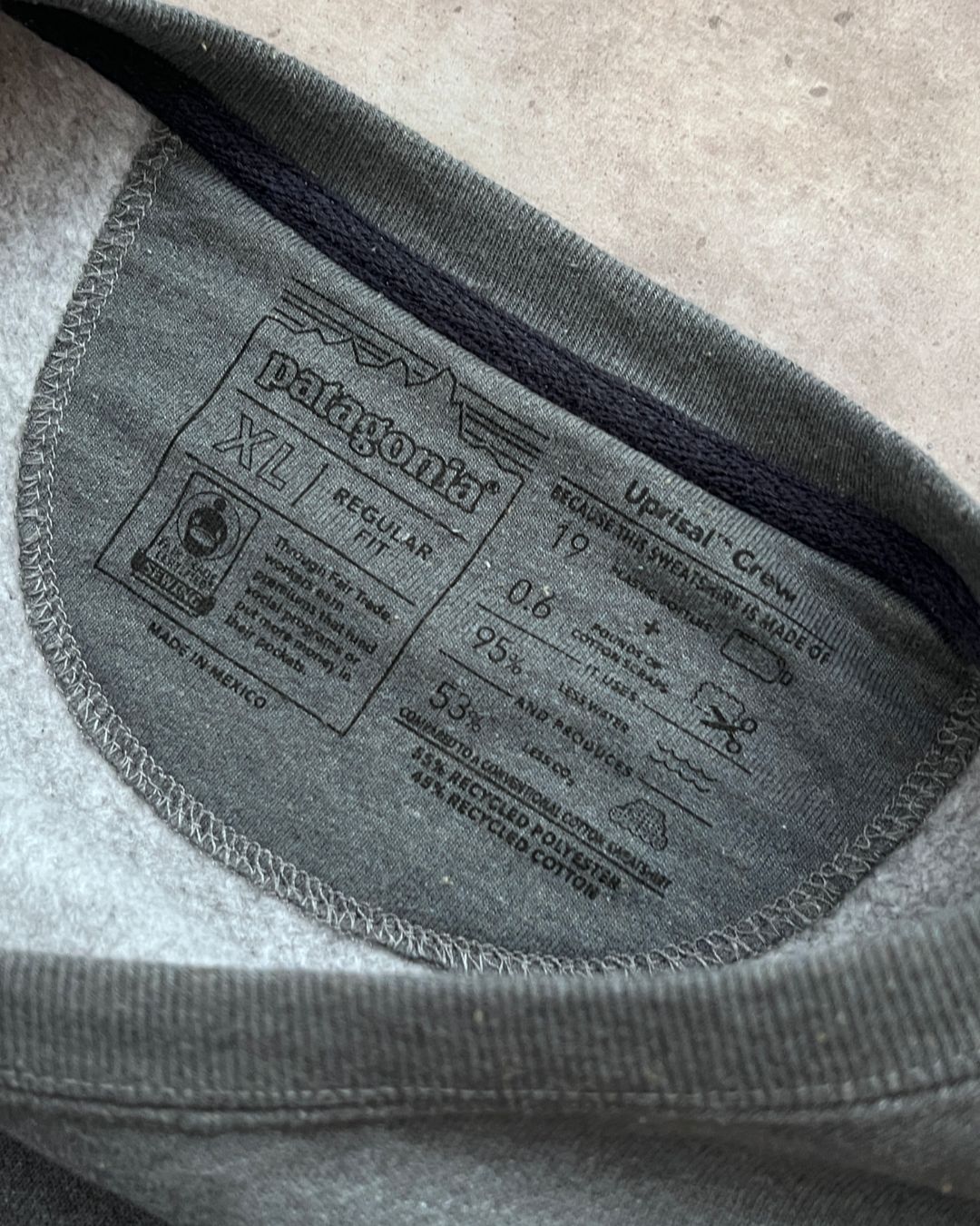 PATAGONIA GRAPHIC CREWNECK (XL)