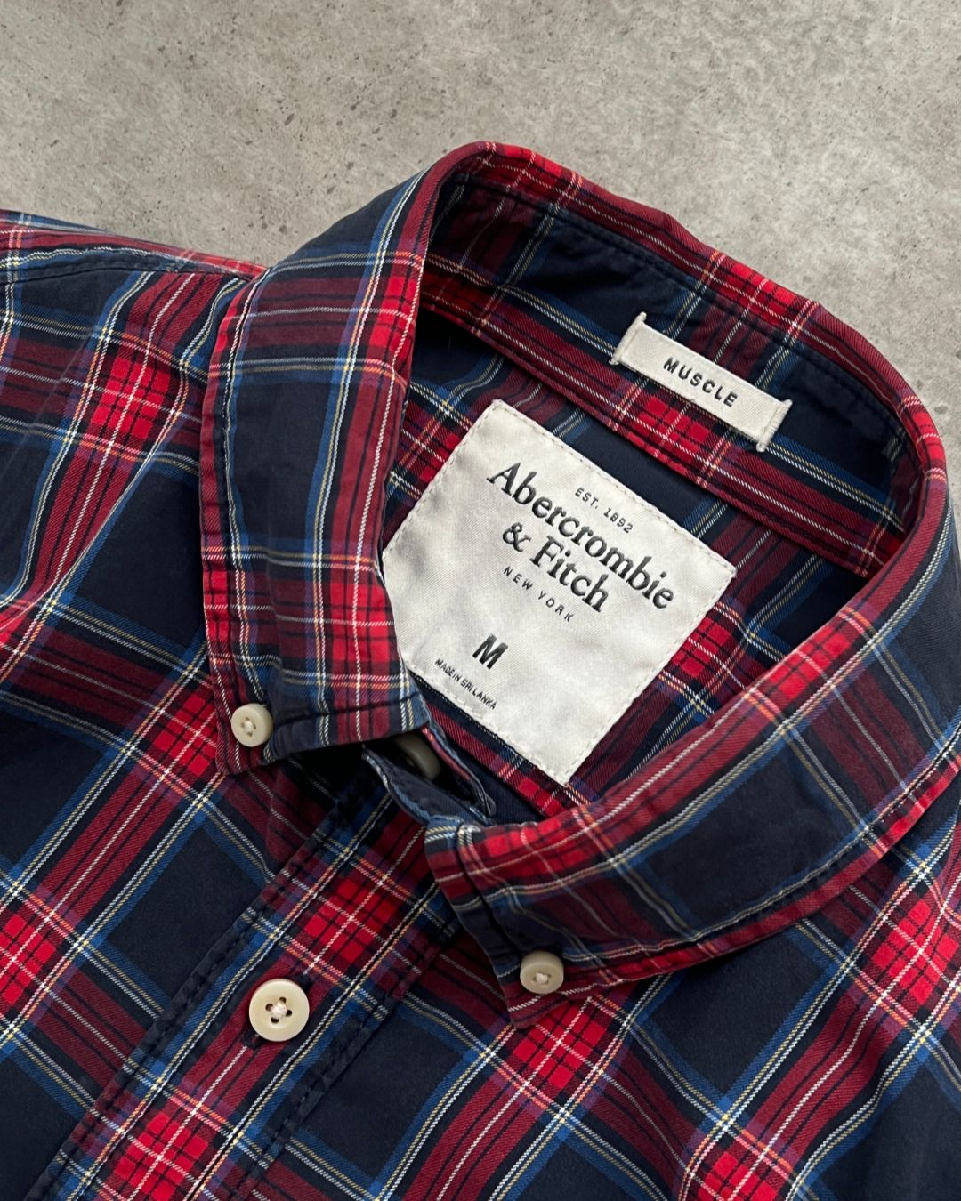ABERCROMBIE PLAID SHIRT (M)