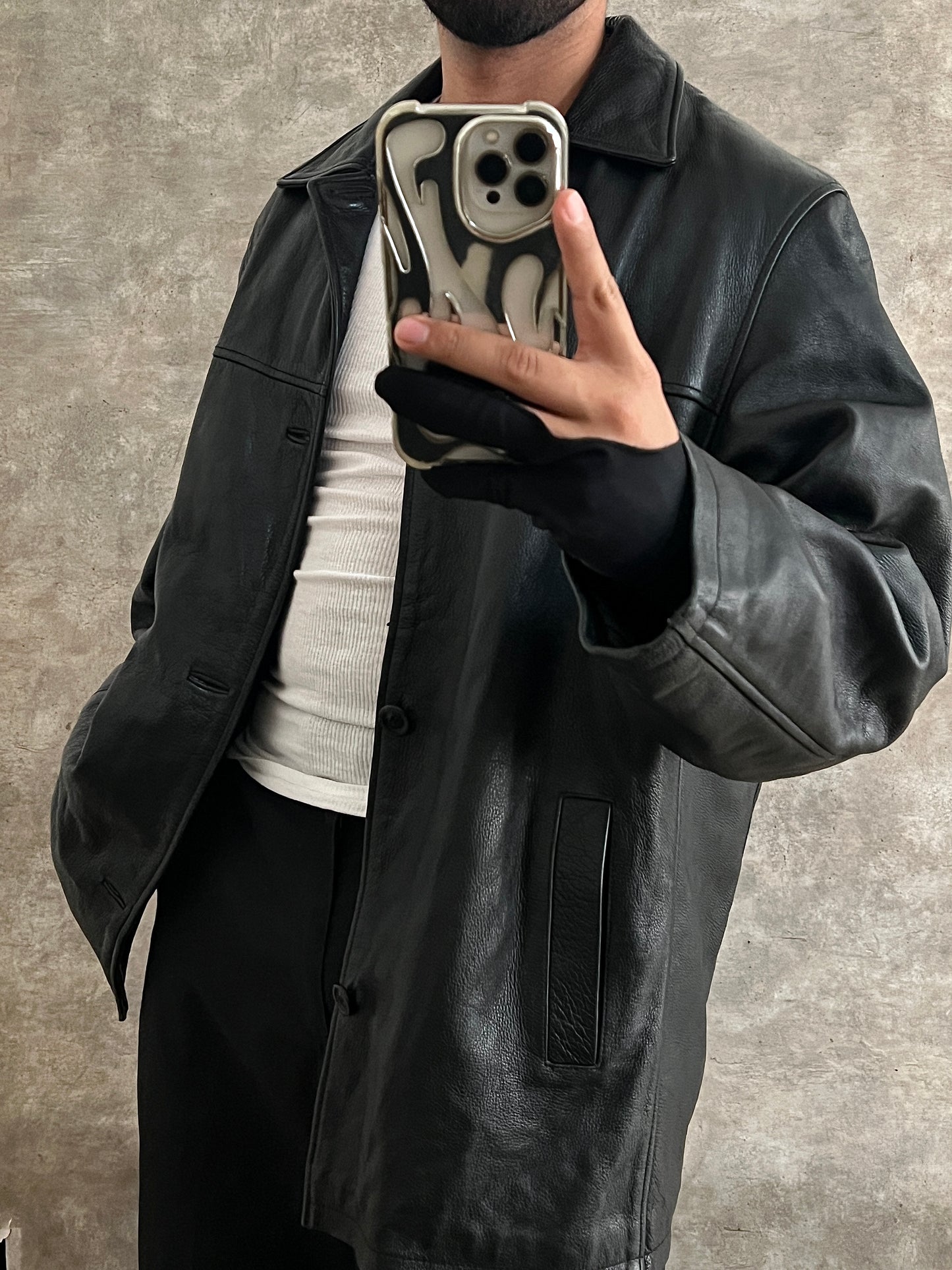 Gabardina de piel (XL)