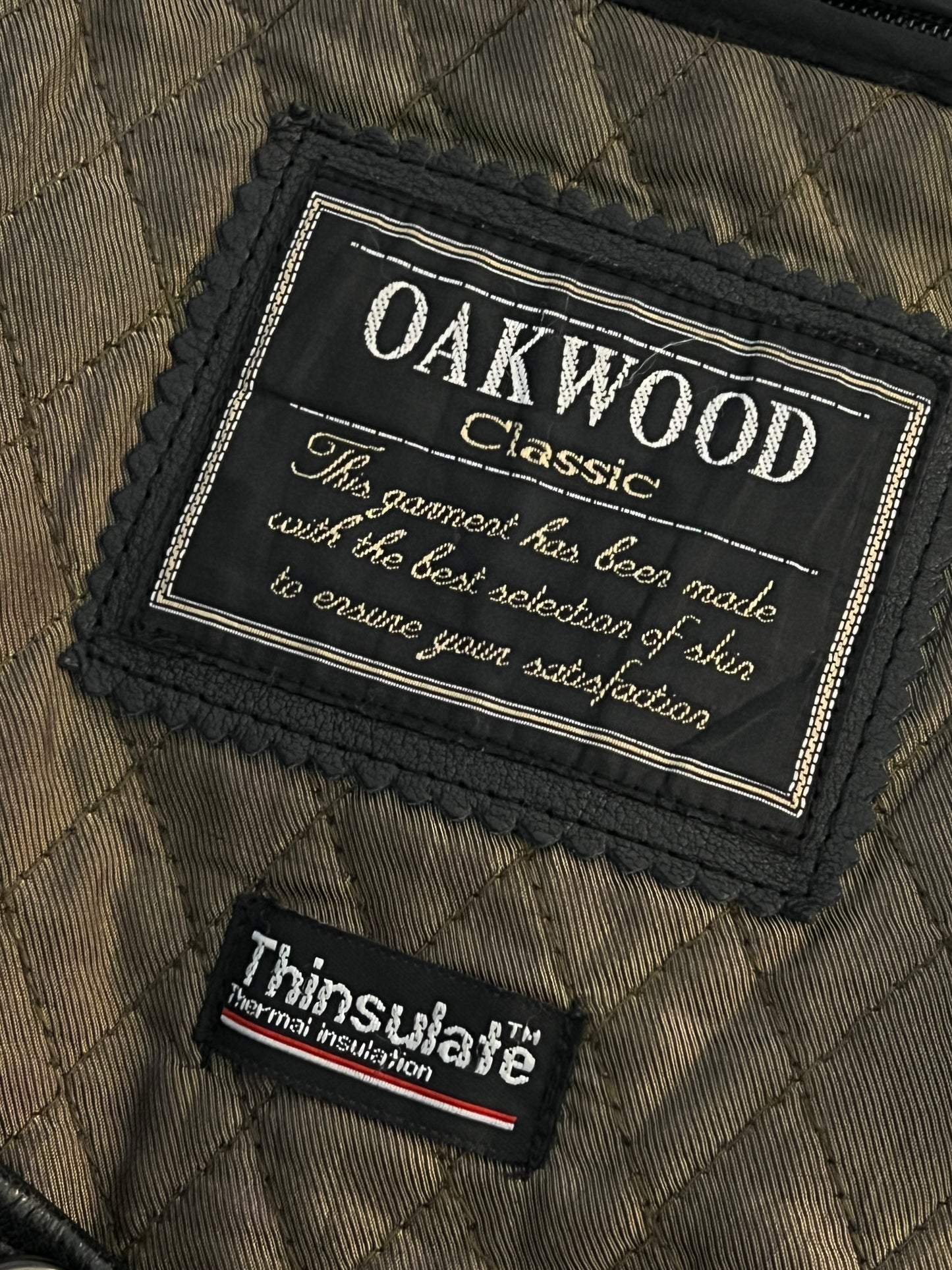 Gabardina de piel (XL)