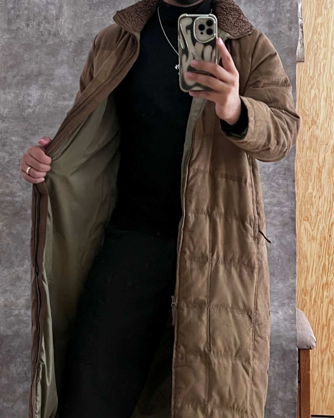 LARGE PUFFER COAT (M)