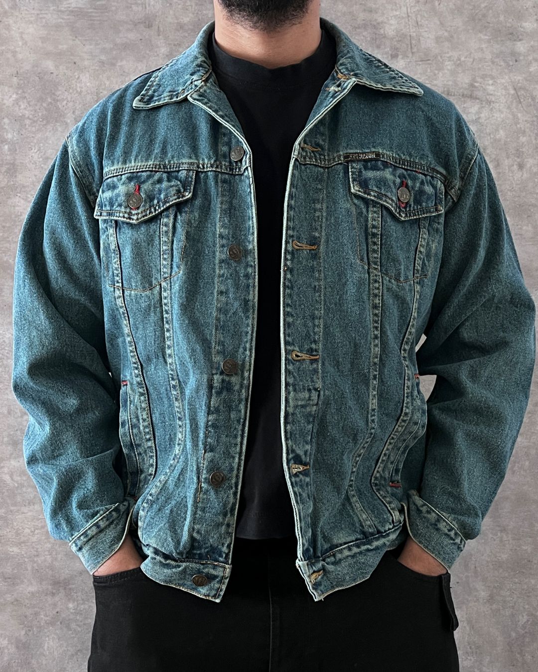 DENIM TRUCKER JACKET (M)