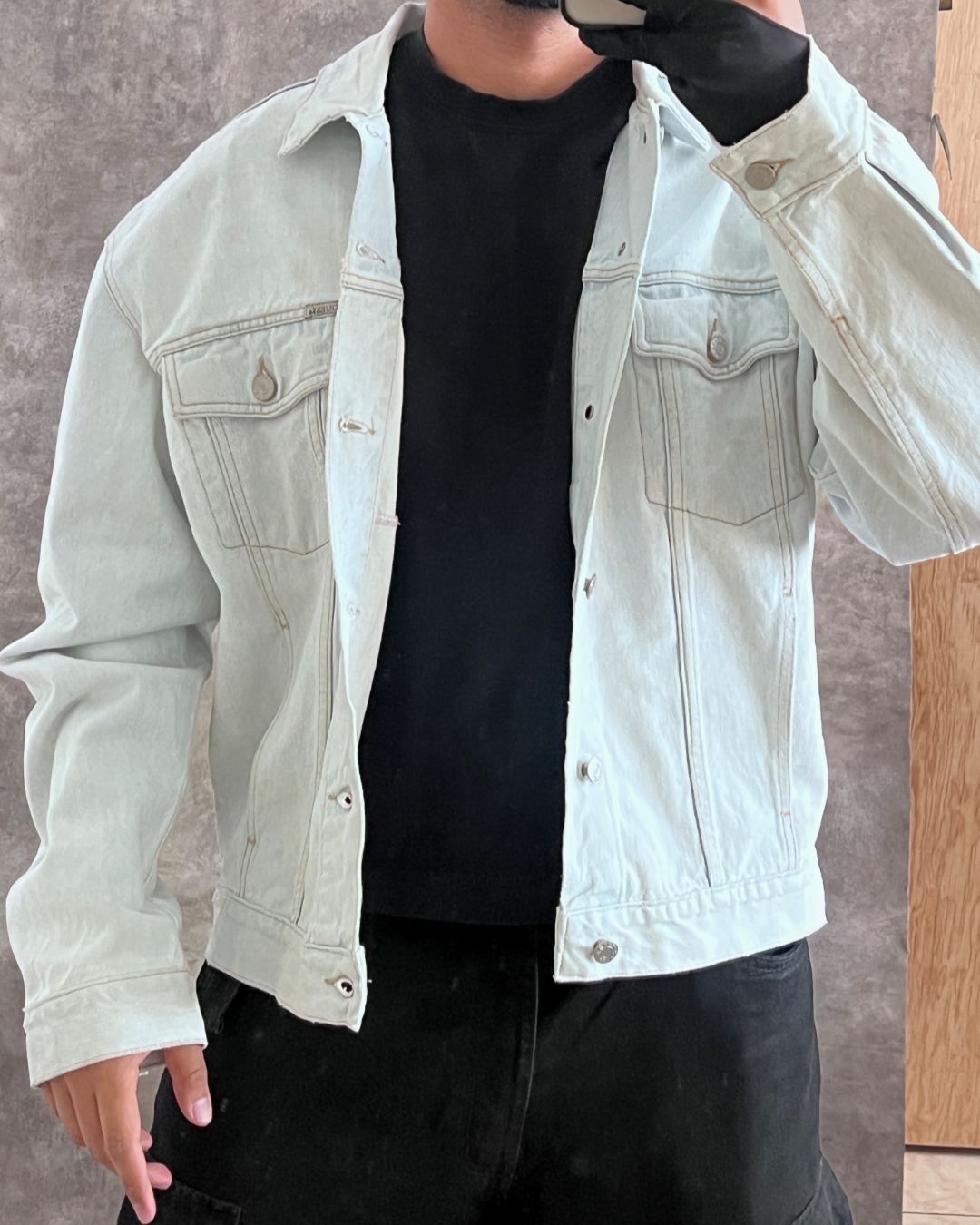 GUESS DENIM JACKET (XL)
